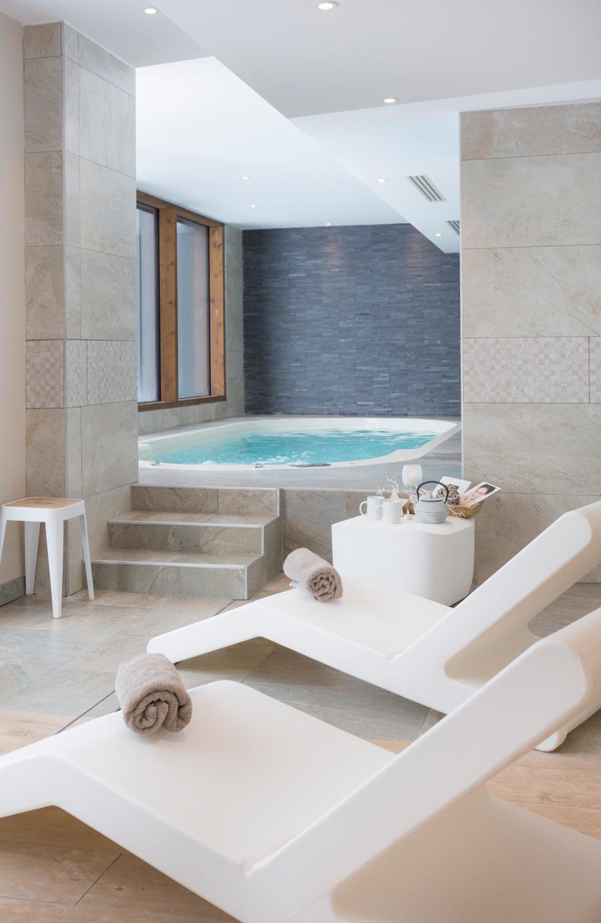 Jacuzzi