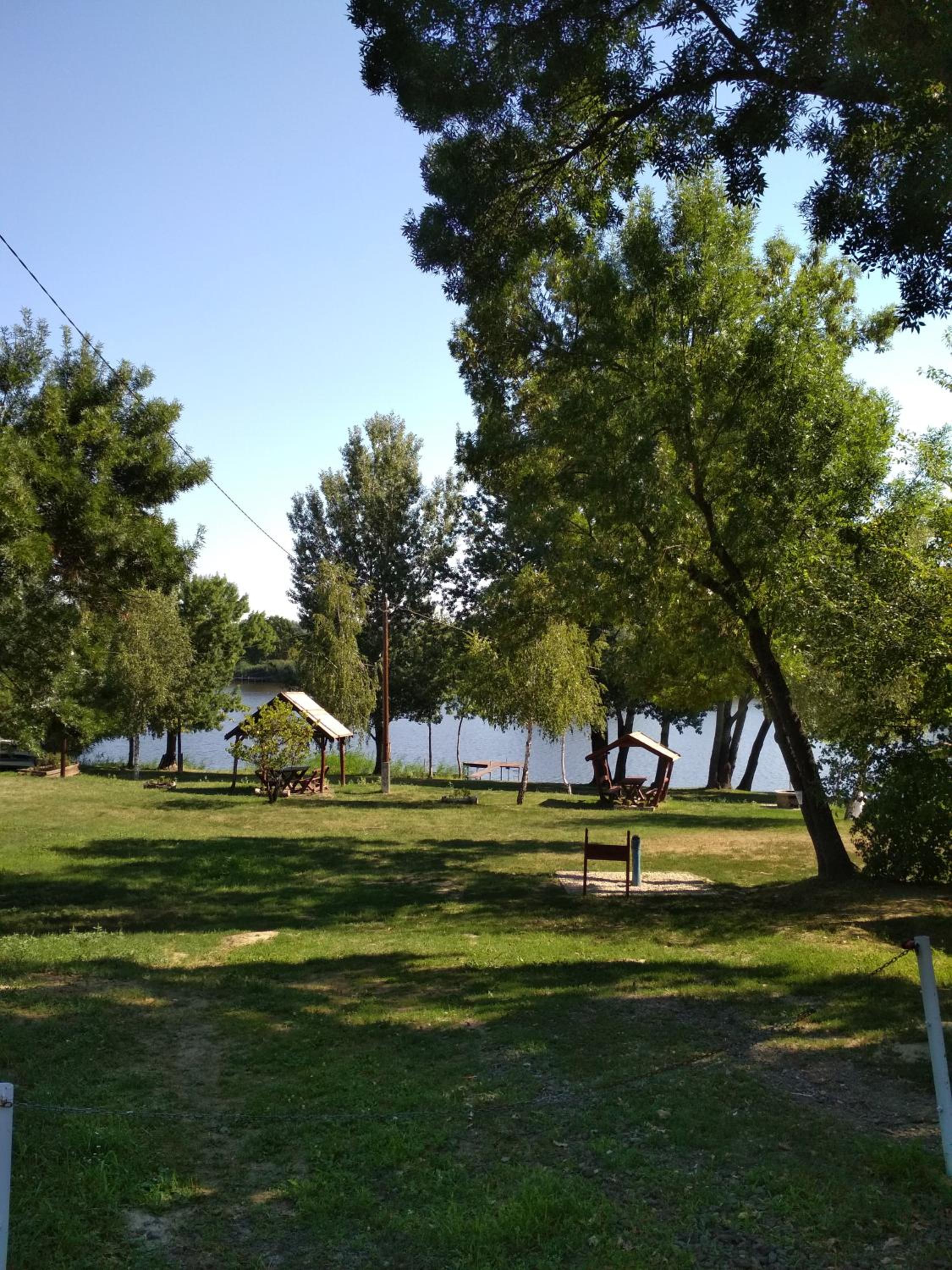 Photo 33