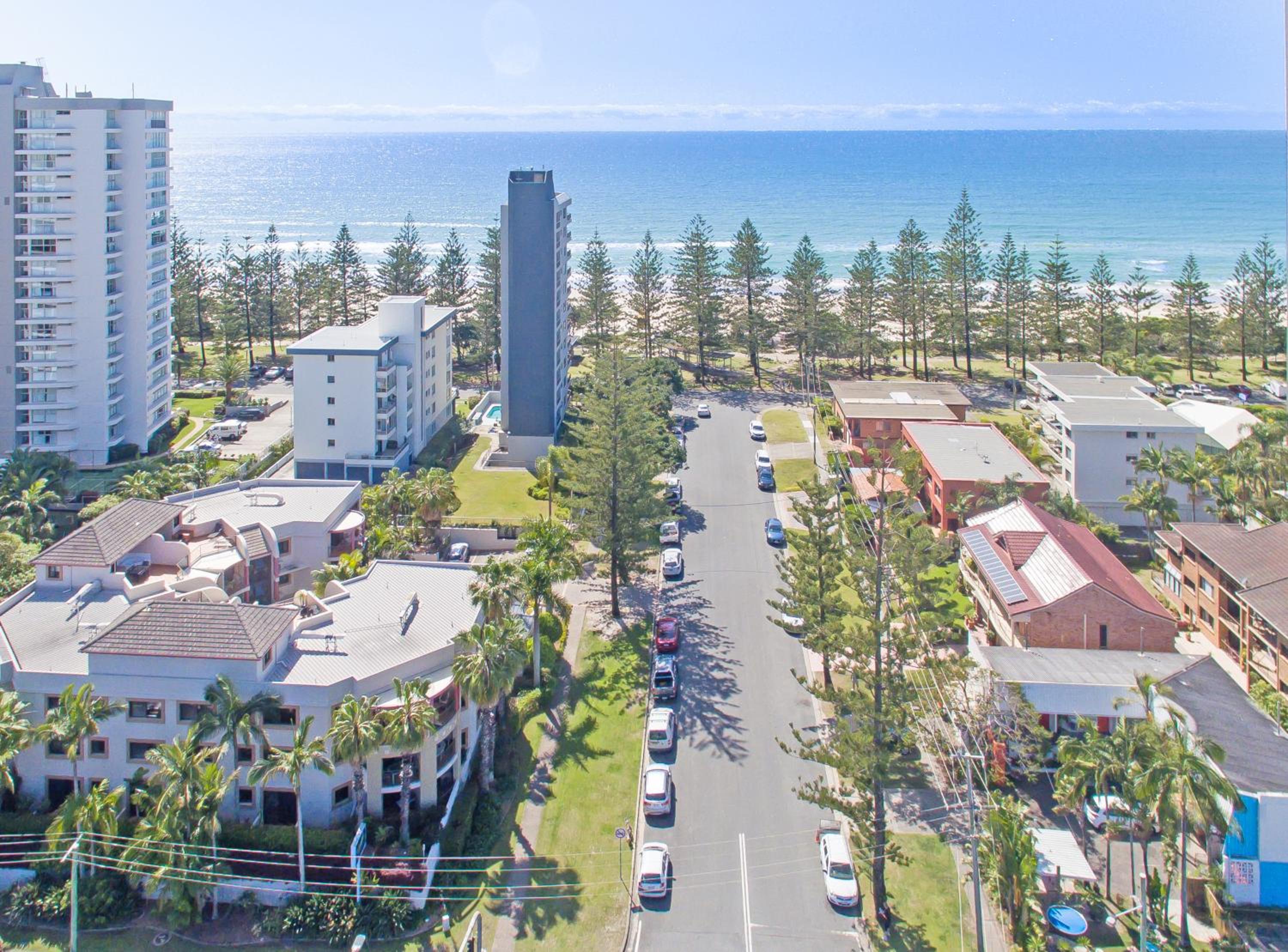 Burleigh on the Beach