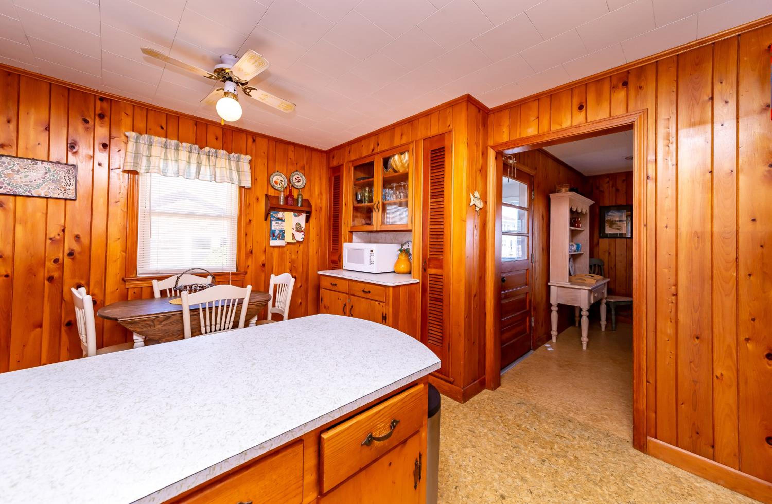 Williams - S Nags Head MP 19, 100 Ft to the Beach, Ocean View, 3 Bedrooms, Close to Pier
