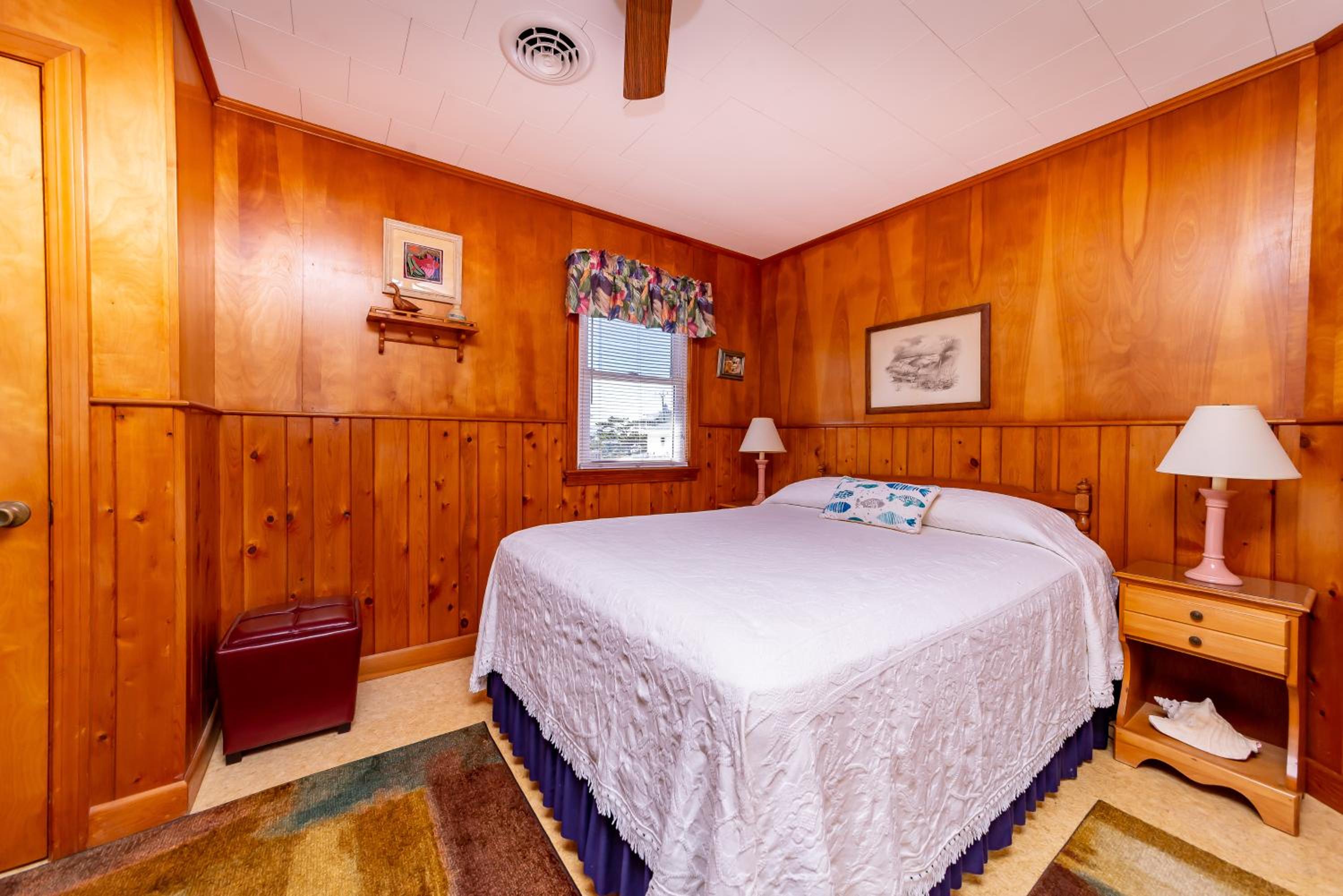 Williams - S Nags Head MP 19, 100 Ft to the Beach, Ocean View, 3 Bedrooms, Close to Pier