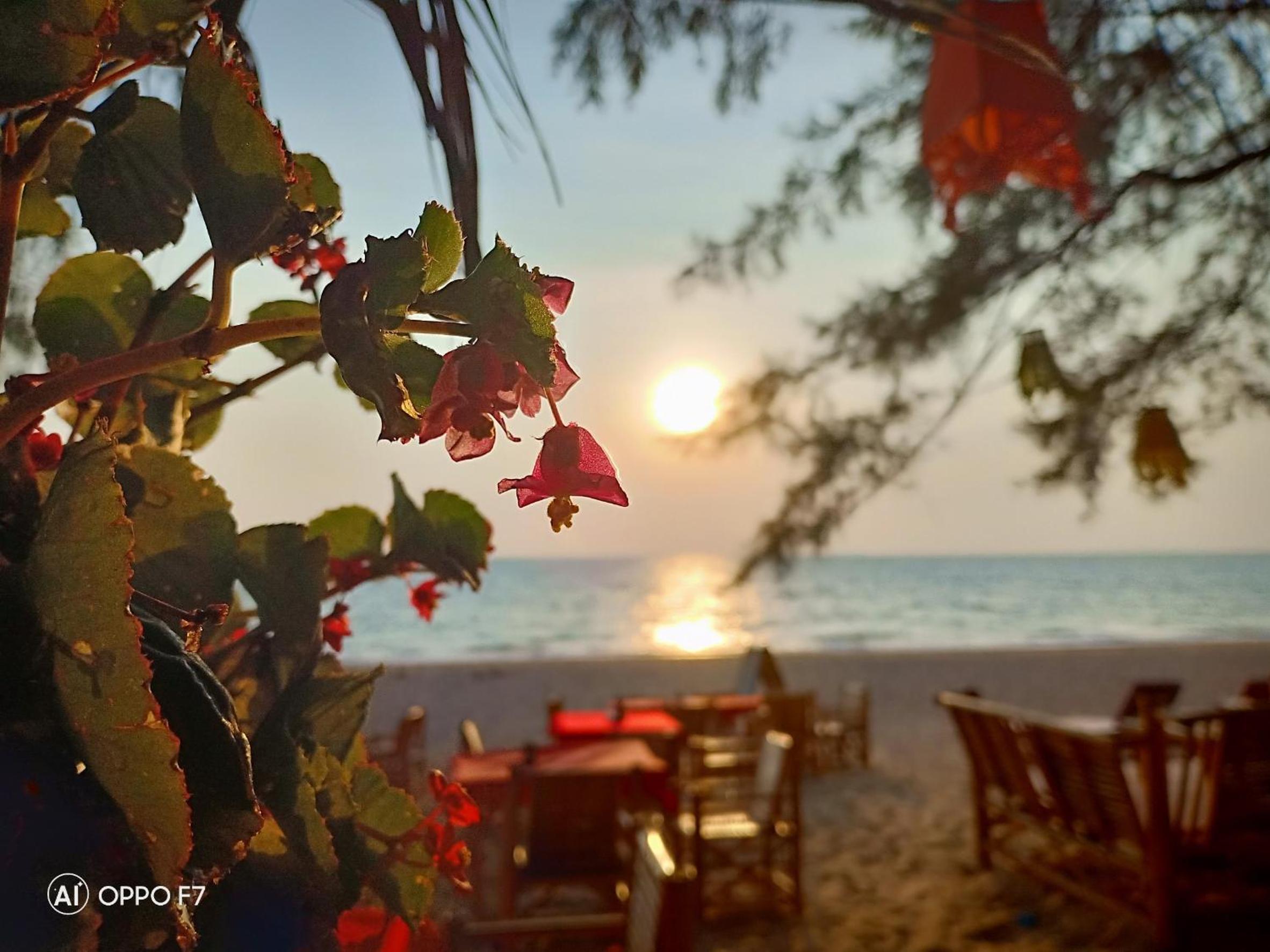 Eco Lanta Hideaway Beach Resort