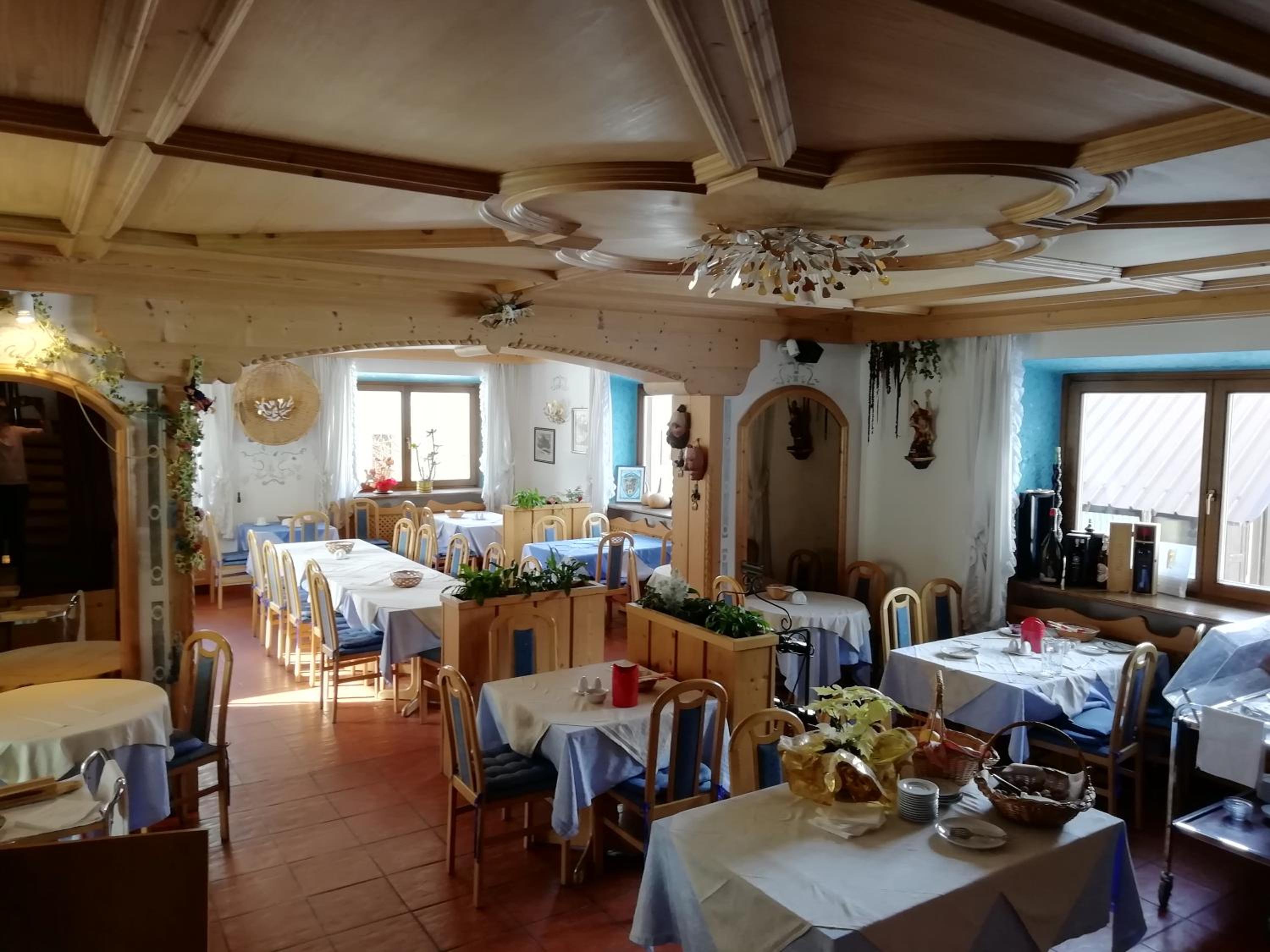 ALBERGO SORGENTI DEL PIAVE view 3