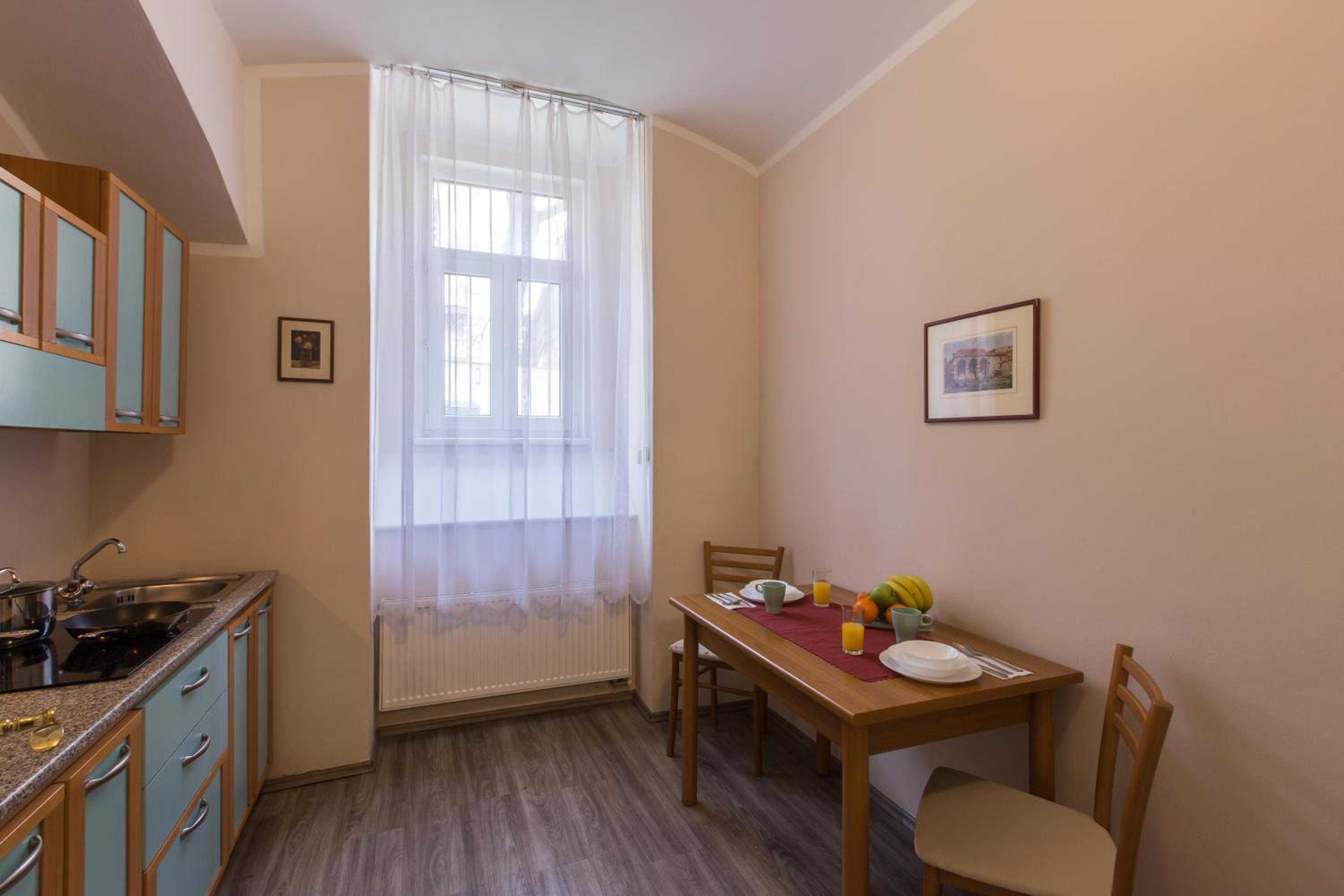 Duskova Apartments