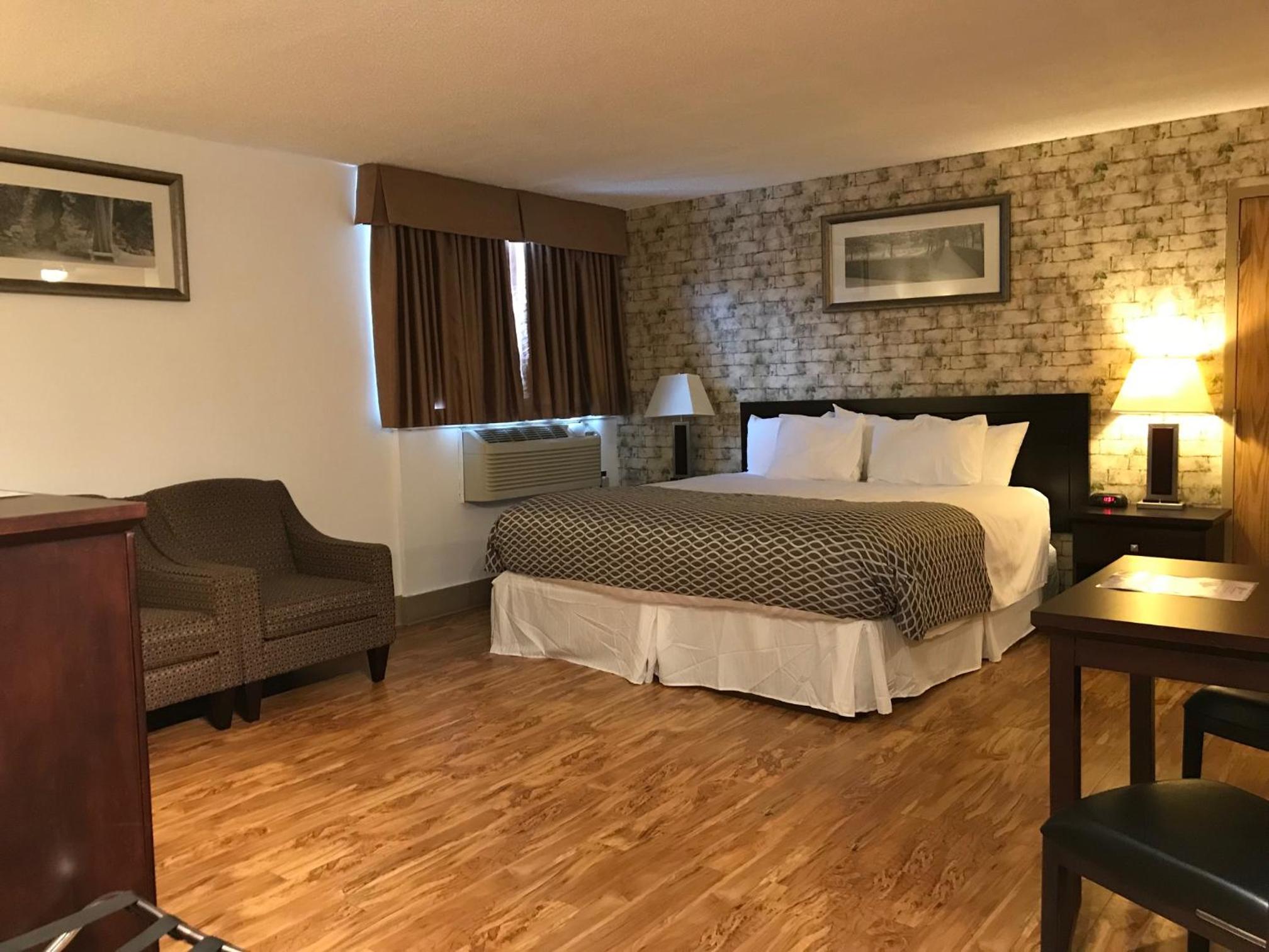 Fort Mcmurray Vacations - Stonebridge Hotel - Property Image 3