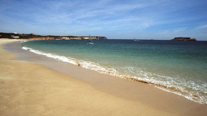 Sagres Sunny Room with private bathroom 300m from the beach view 3