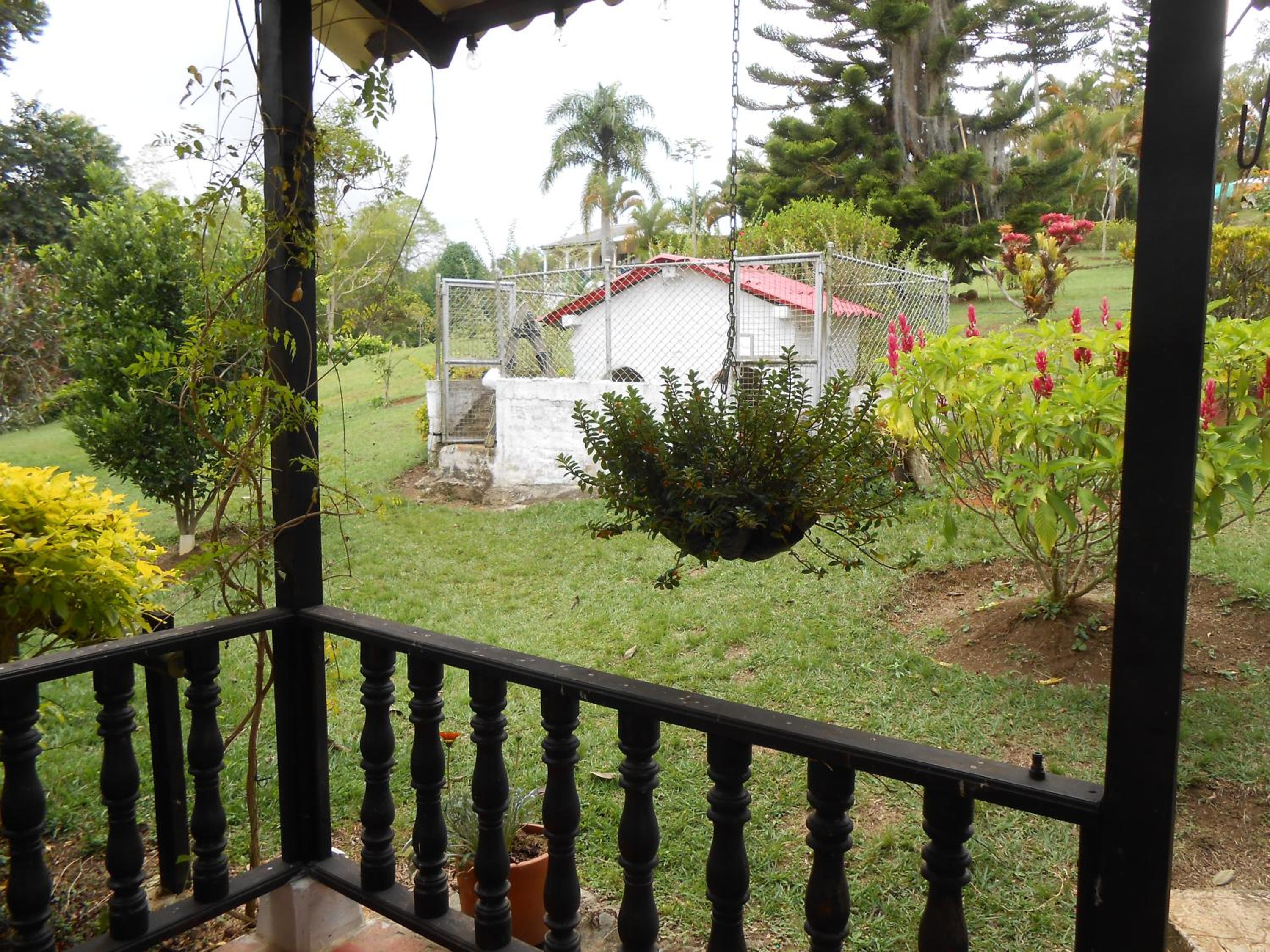 Hermosa Finca 