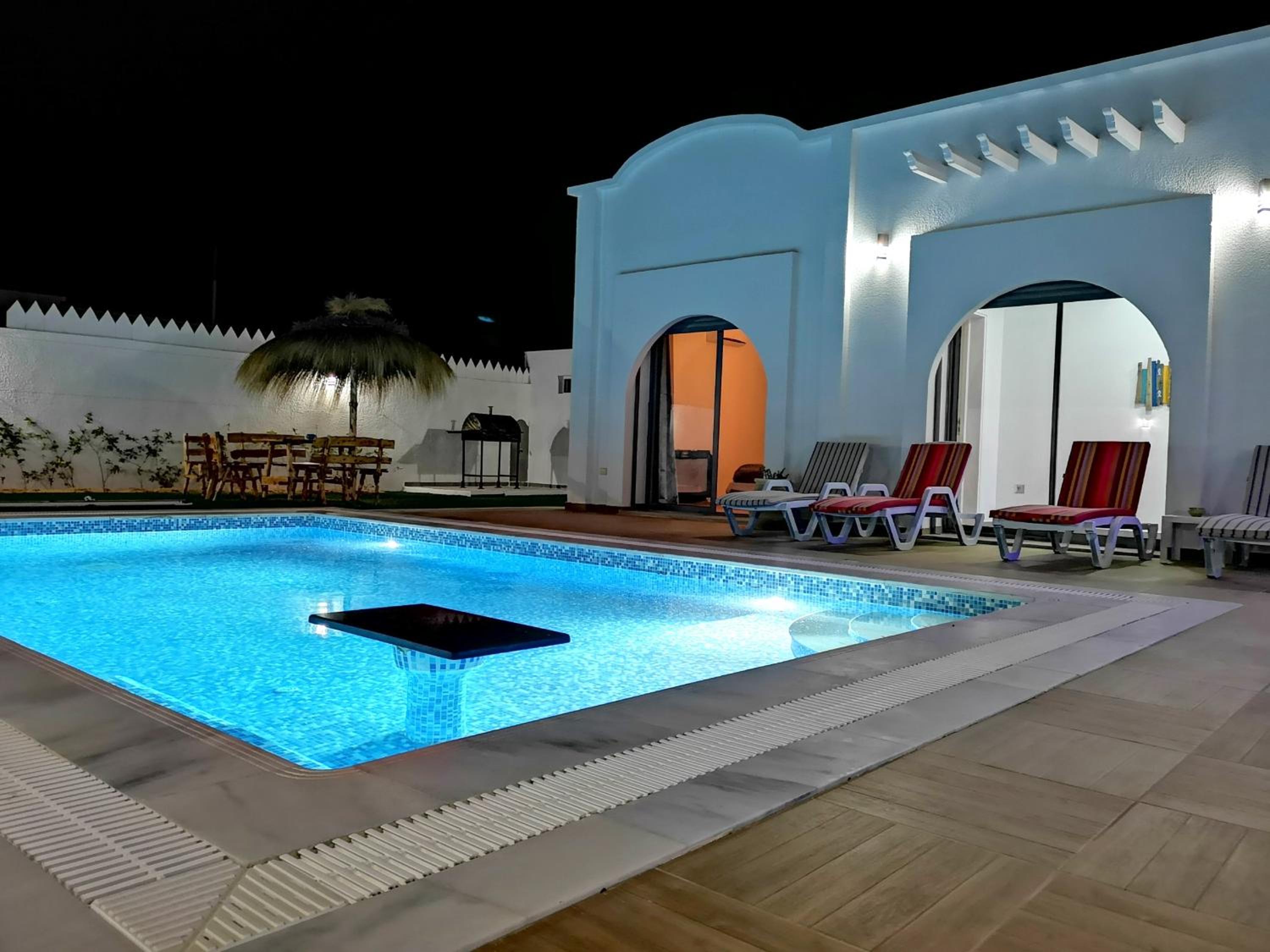 VILLA NOUR DJERBA plain pied haut de gamme piscine proche de la plage view 2