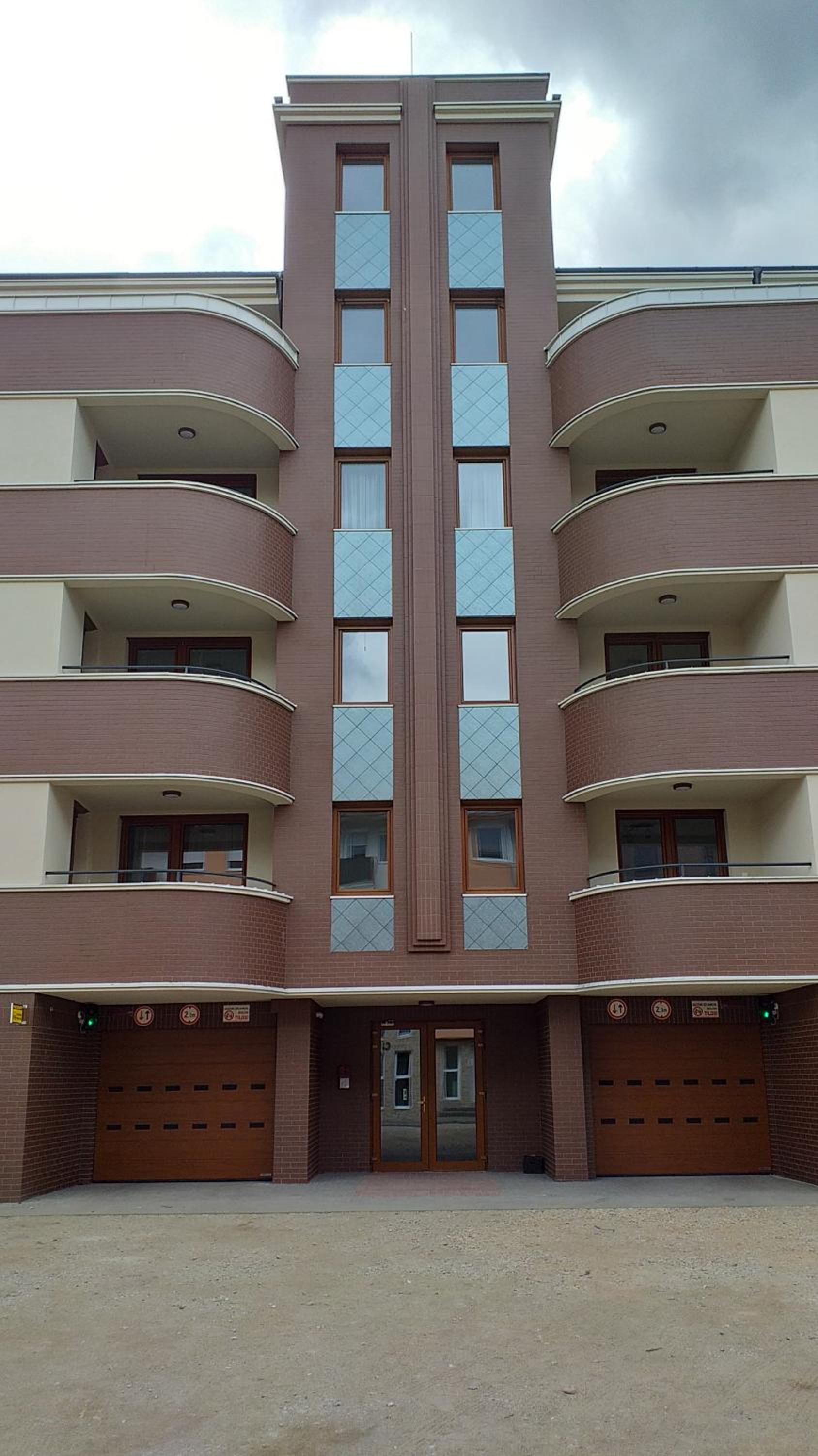 Hotel Hatvan Corner Apartments - Image 1