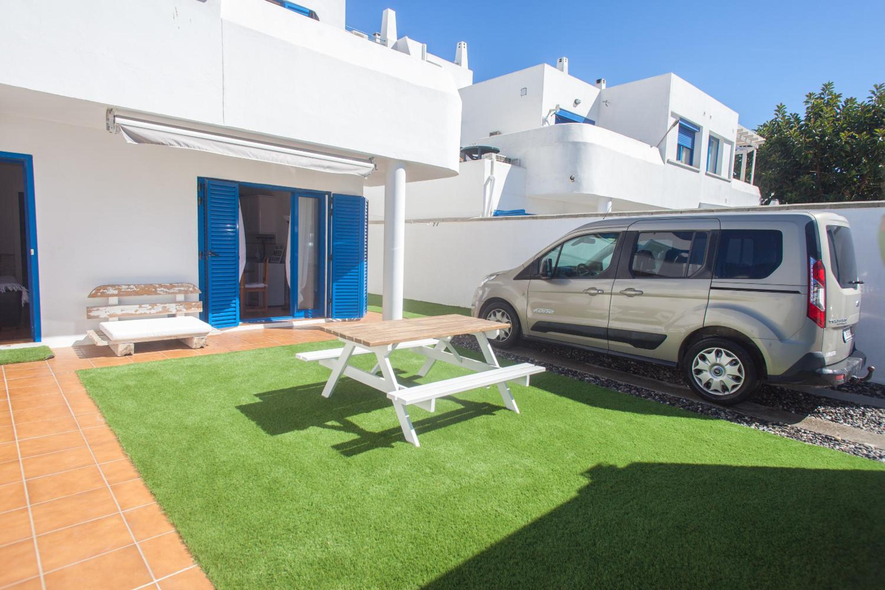 Tarifa Cozy House - Beach & Parking view 3
