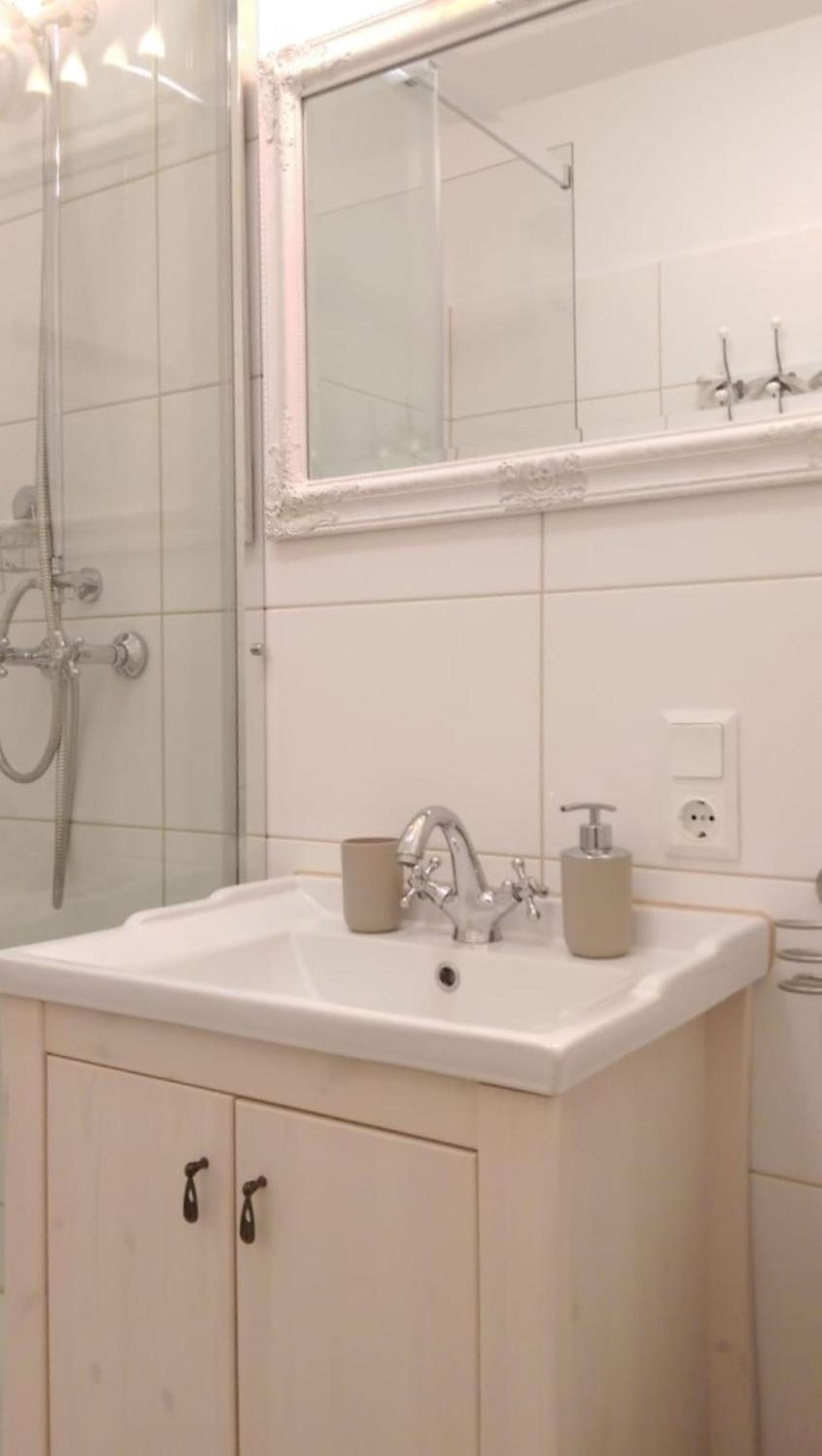 Romantic Style Apartment Berlin Alexanderplatz