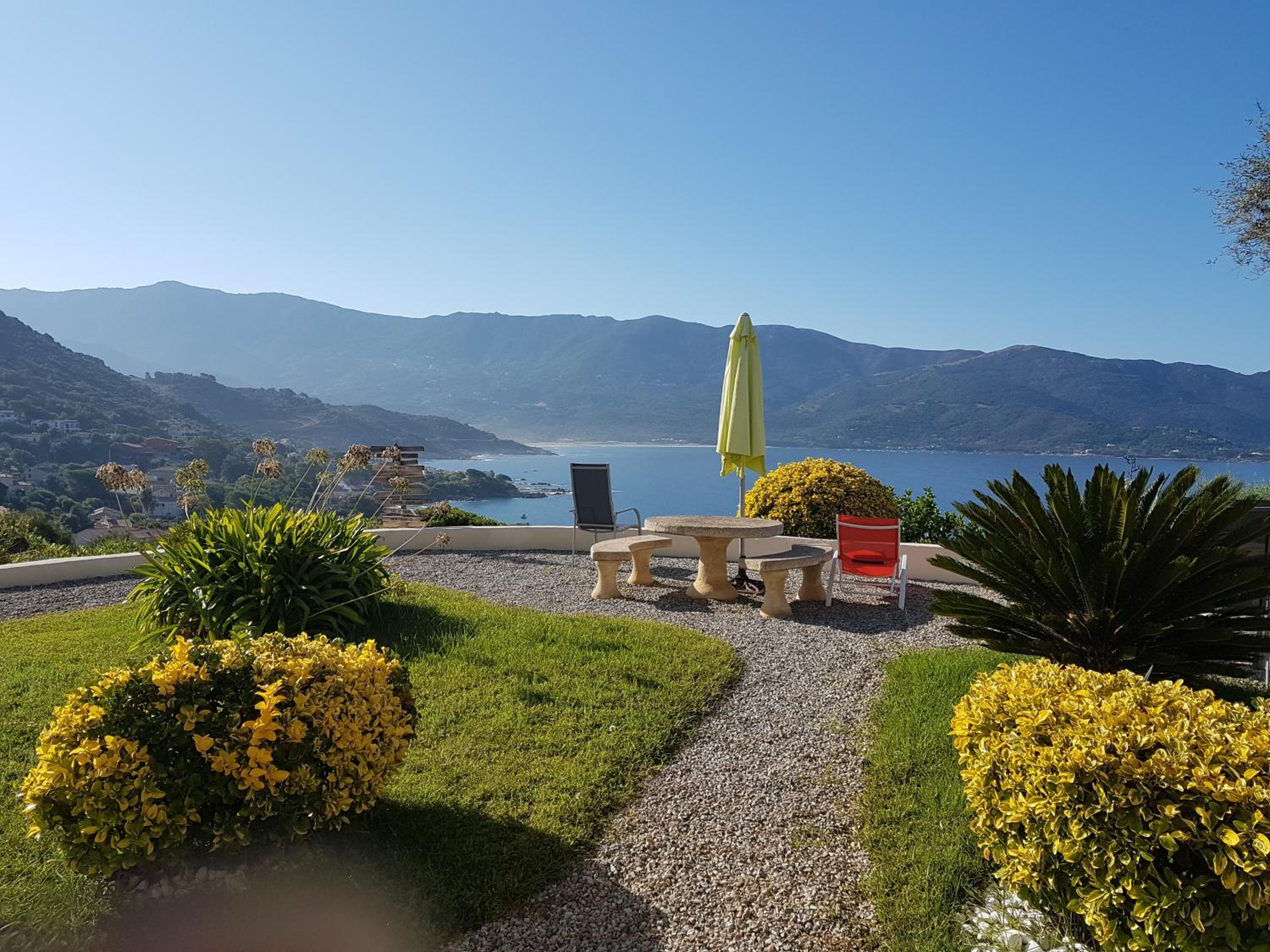 Résidence U MELU GRAND T3 ROUGE en rez de jardin view 4