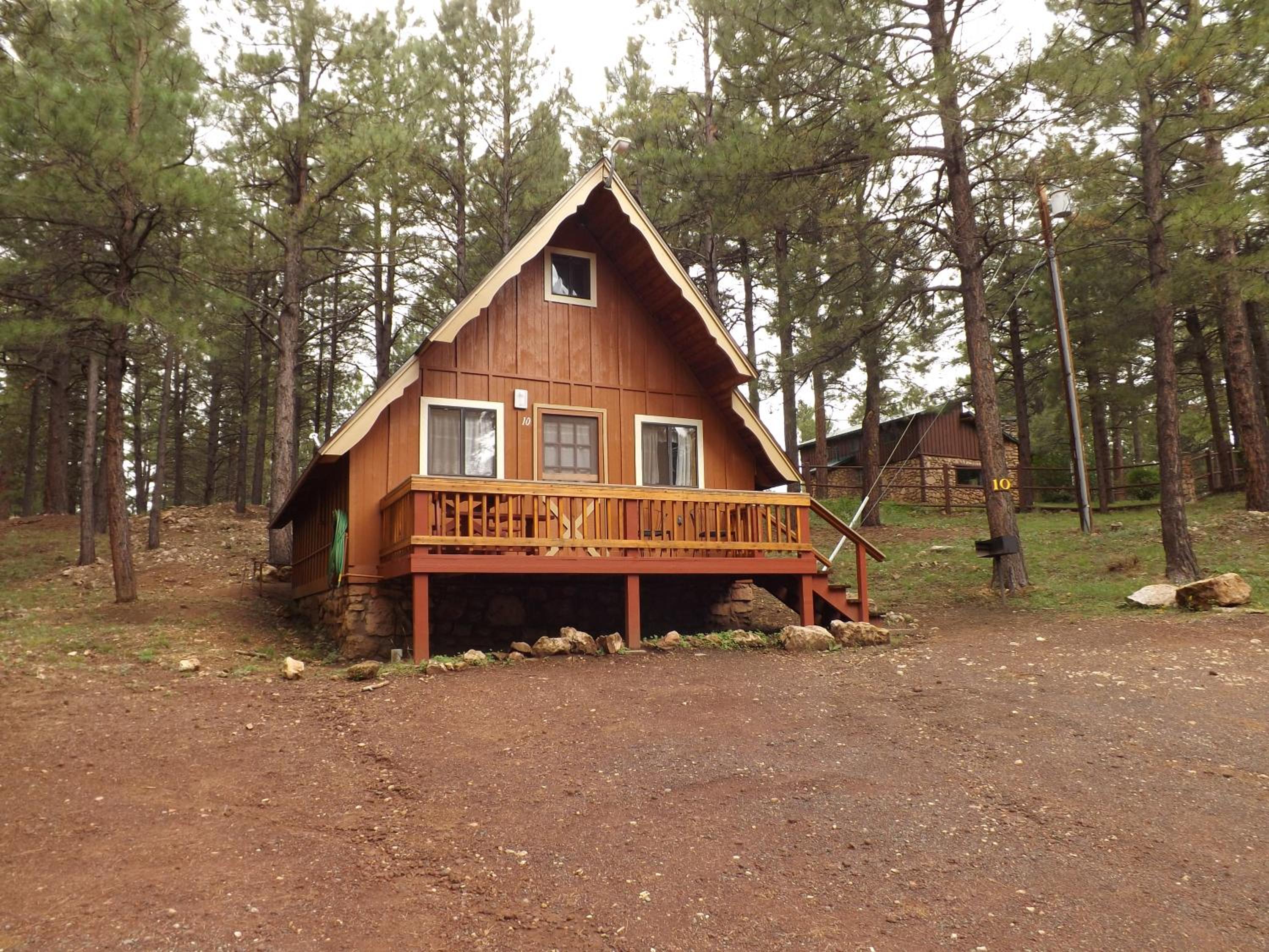 Arizona Mountain Inn & Cabins