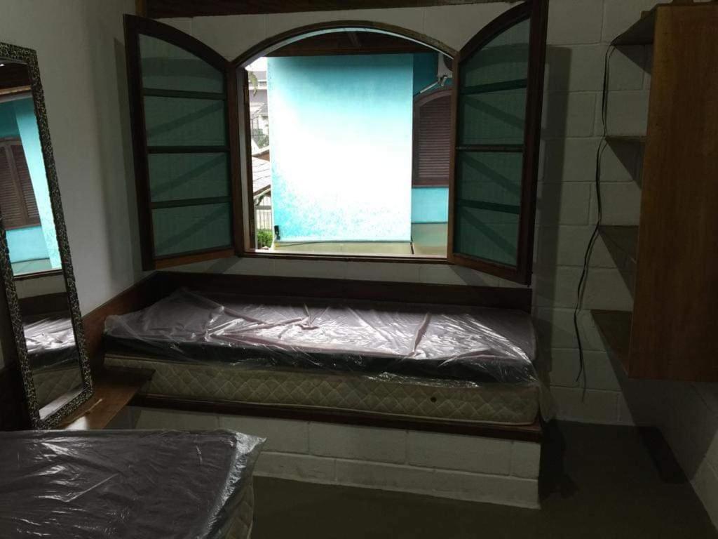 Casa Azul Itaguá 5 dorms - Wi-fi