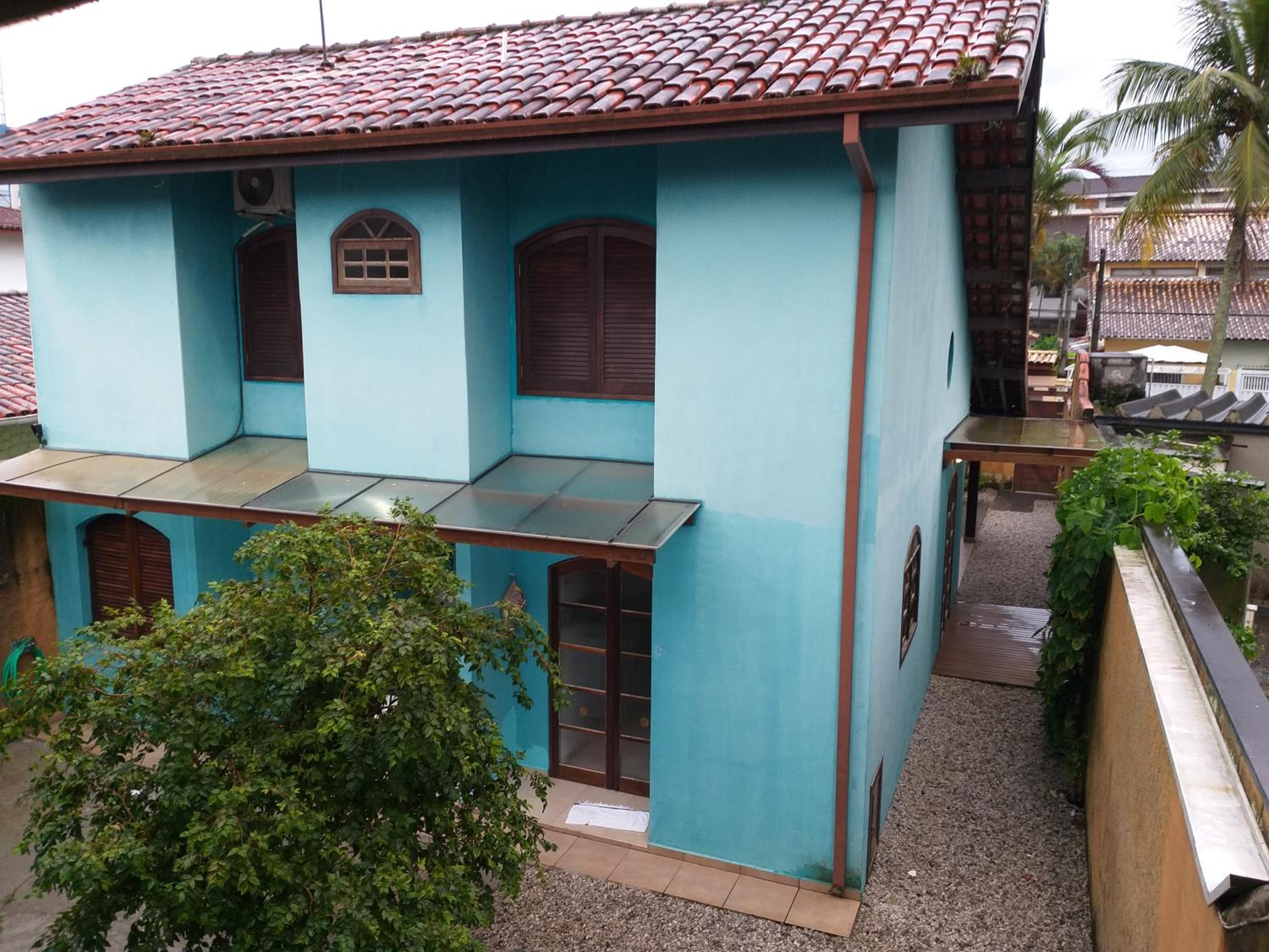 Casa Azul Itaguá 5 dorms - Wi-fi