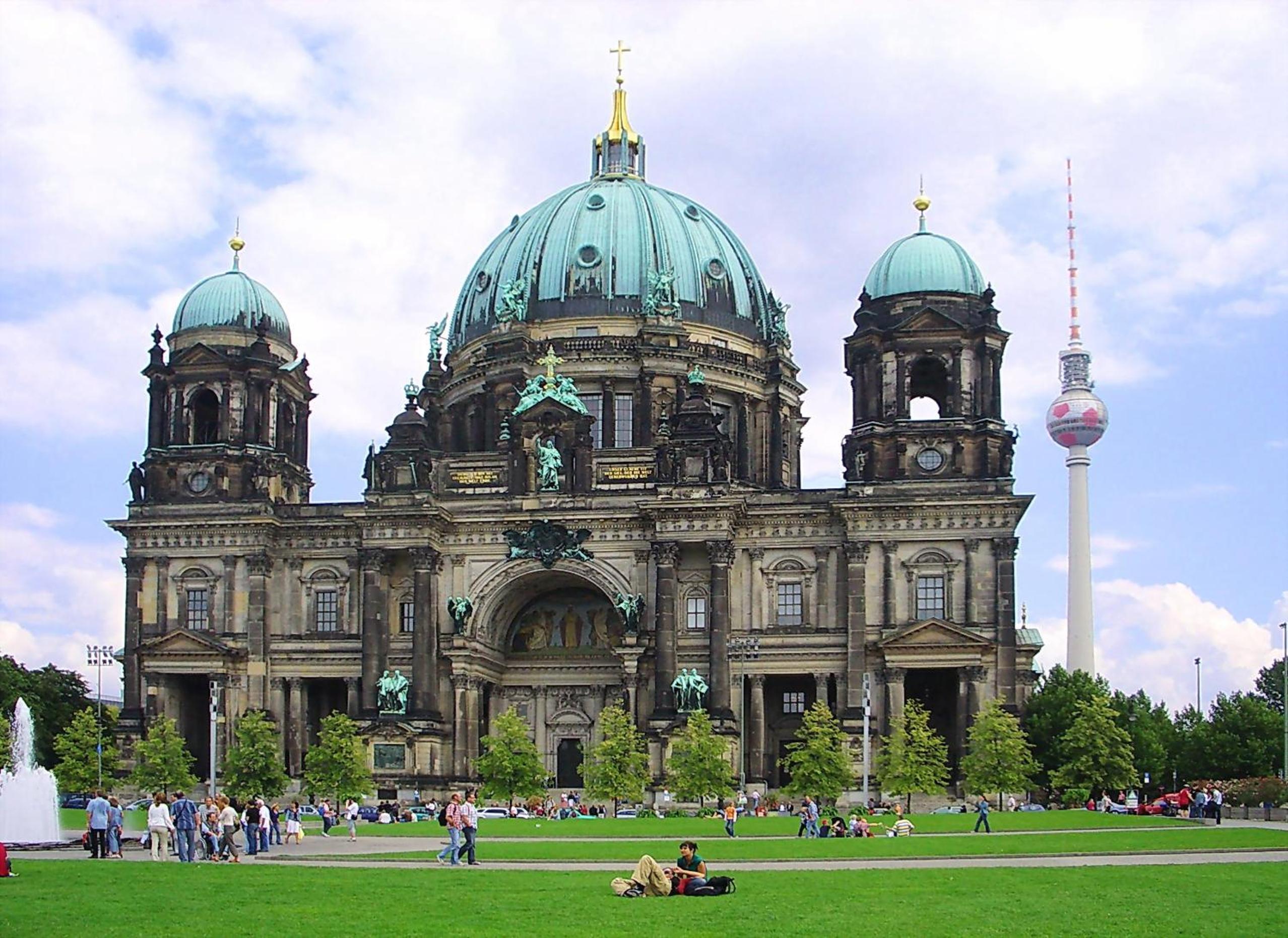 Romantic Style Apartment Berlin Alexanderplatz