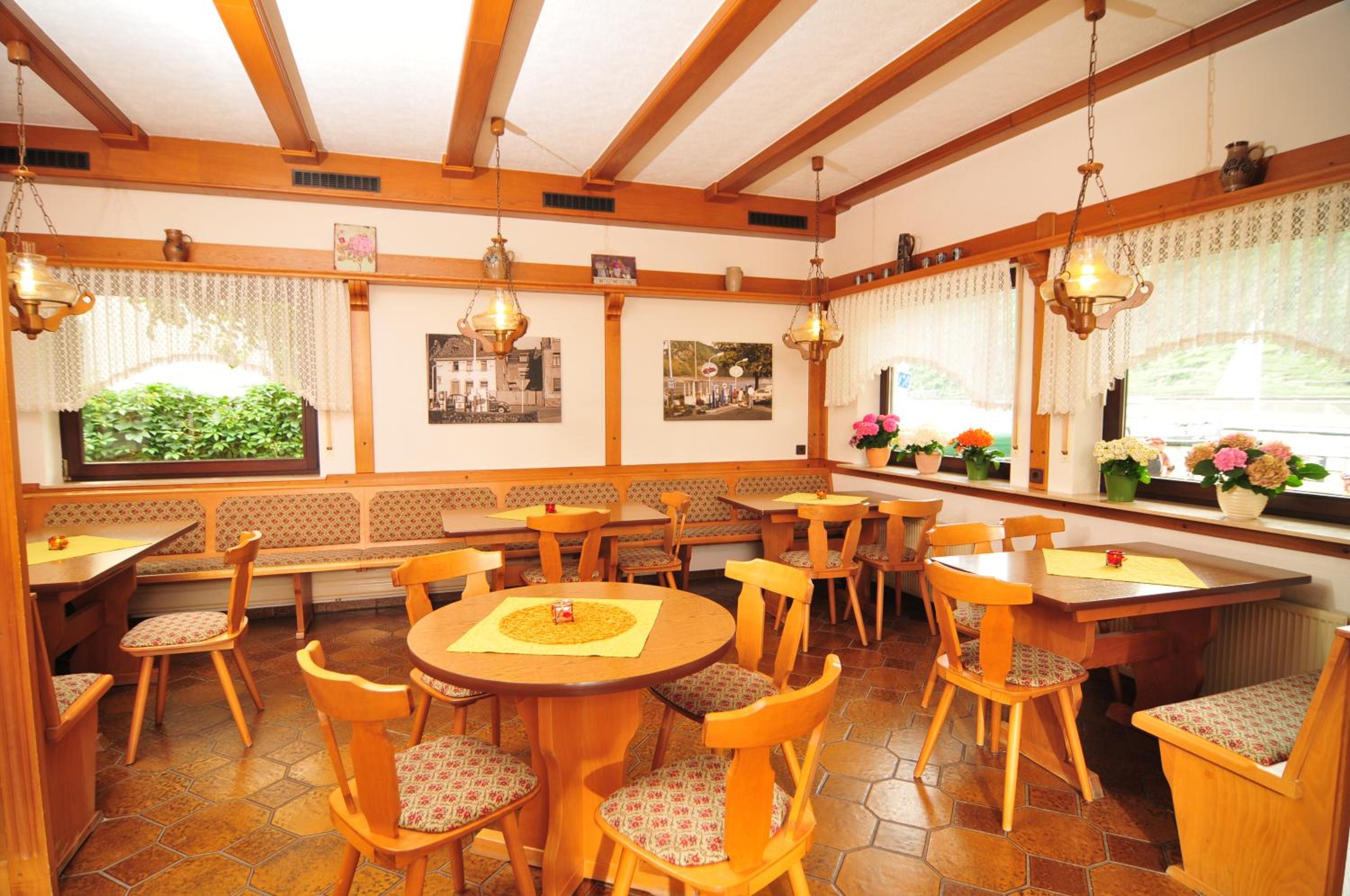 Pension / Ferienwohnungen Scheid