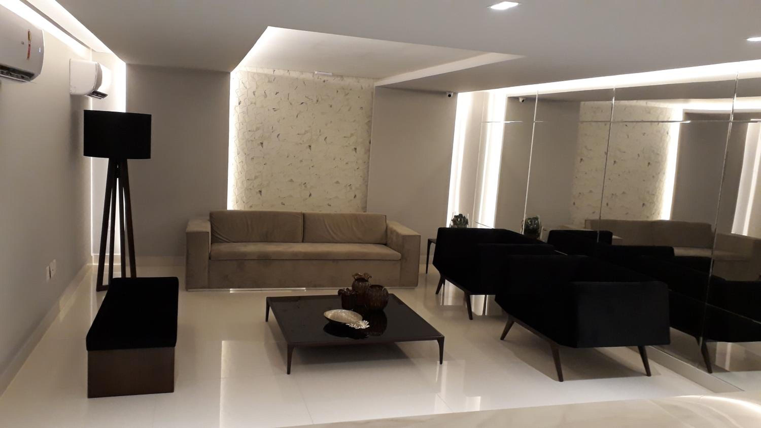 Flat praia Bessa conforto localização e seguro