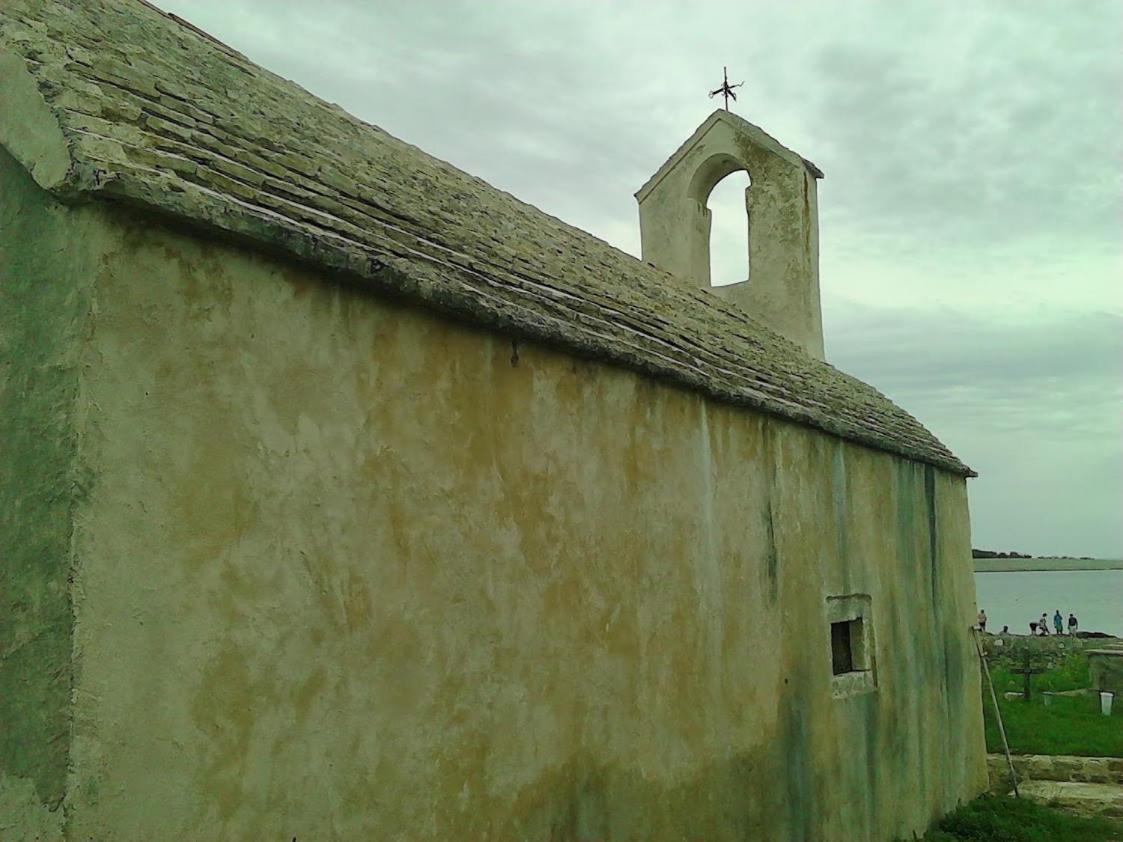 Photo 33