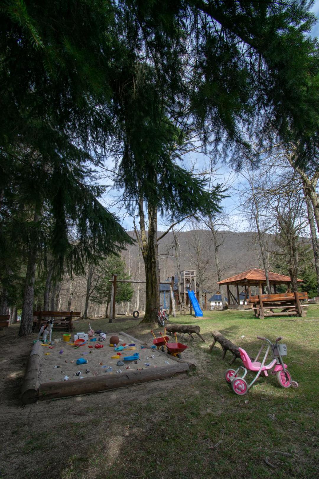 children's play area