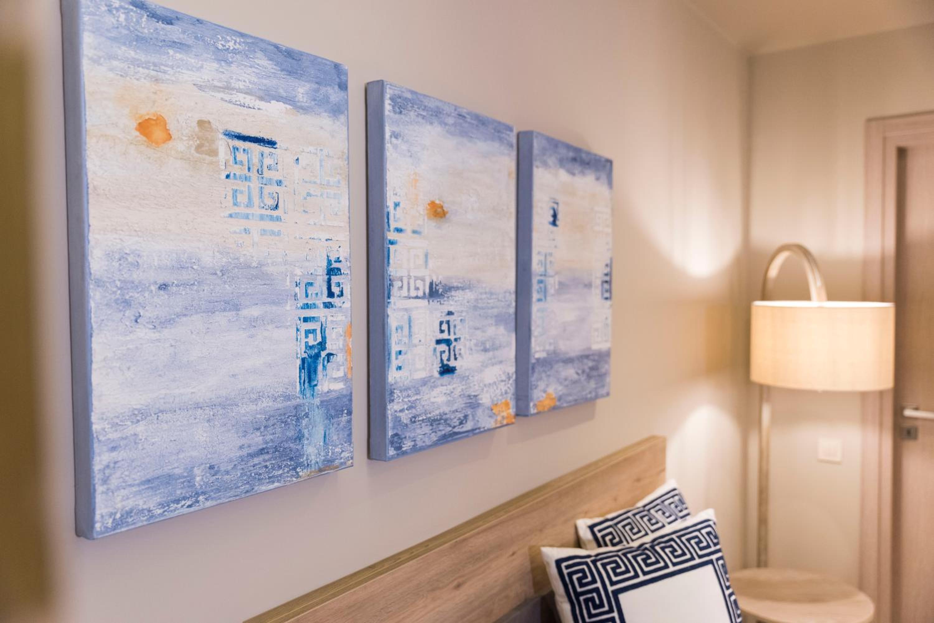 Wisdom Residence Luxury Apartments at Plaka