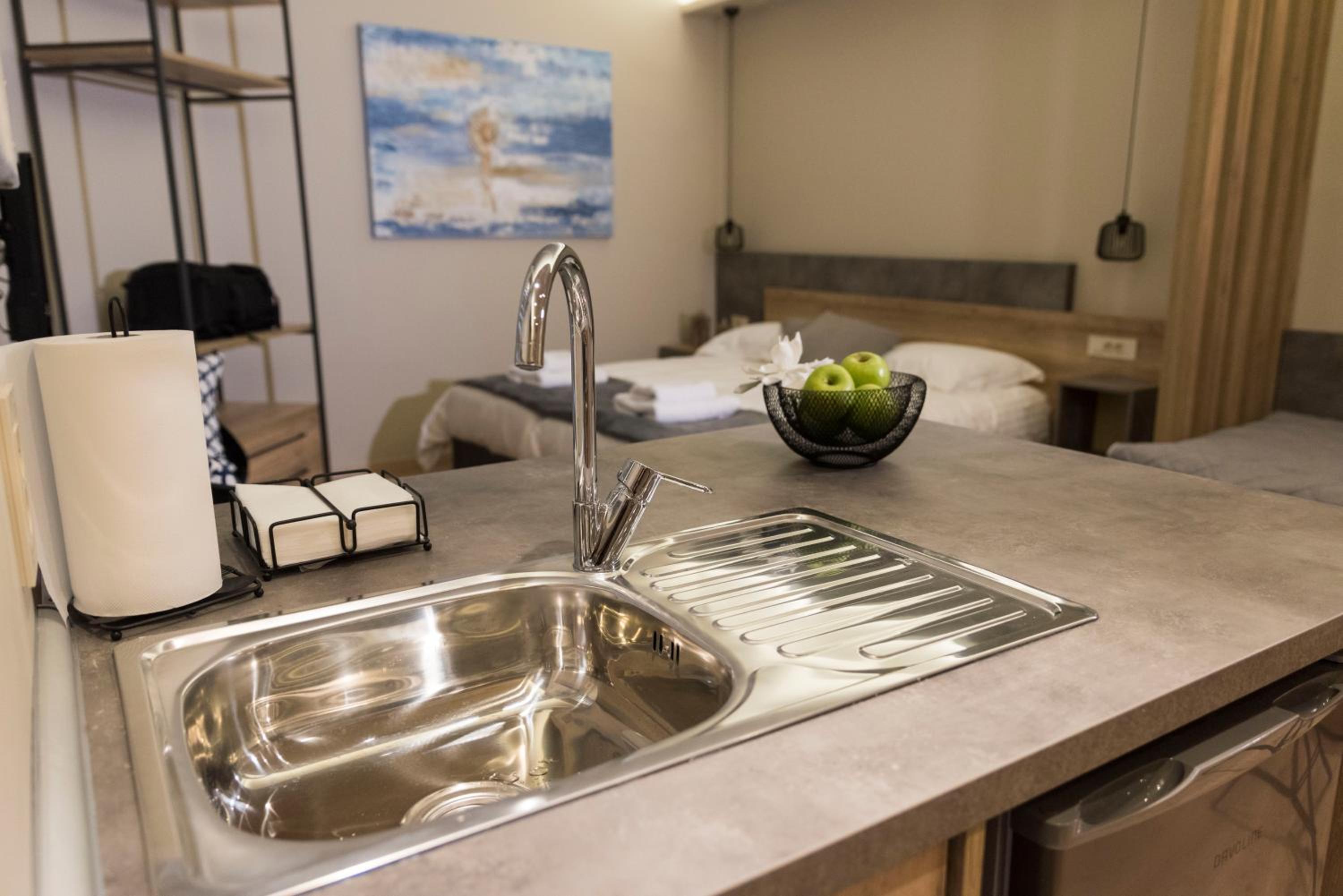Wisdom Residence Luxury Apartments at Plaka