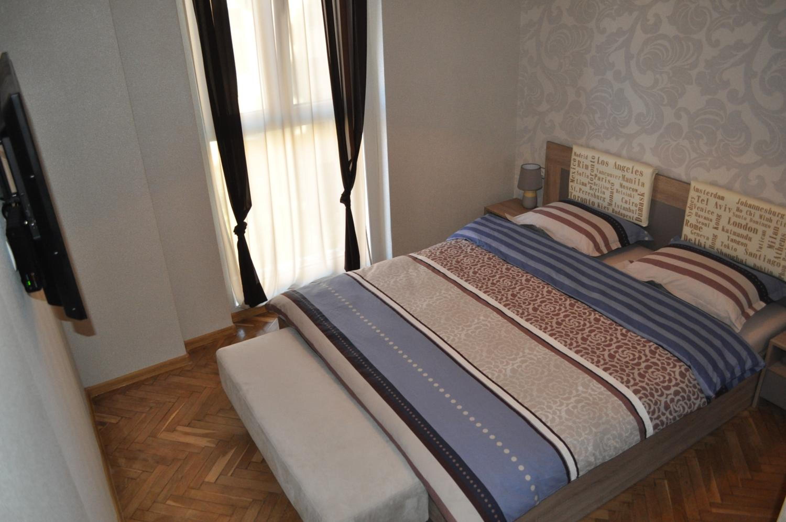 Sofia Central Pretty Apartment