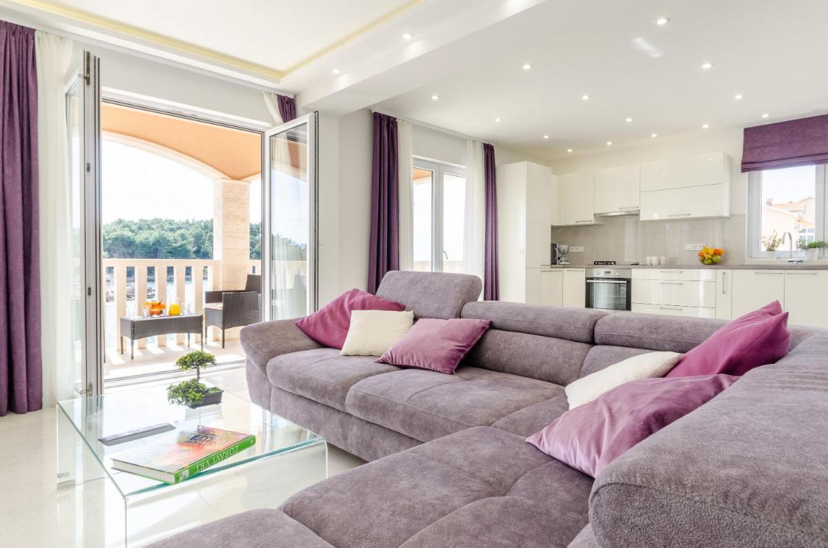 Antea Apartment view 4