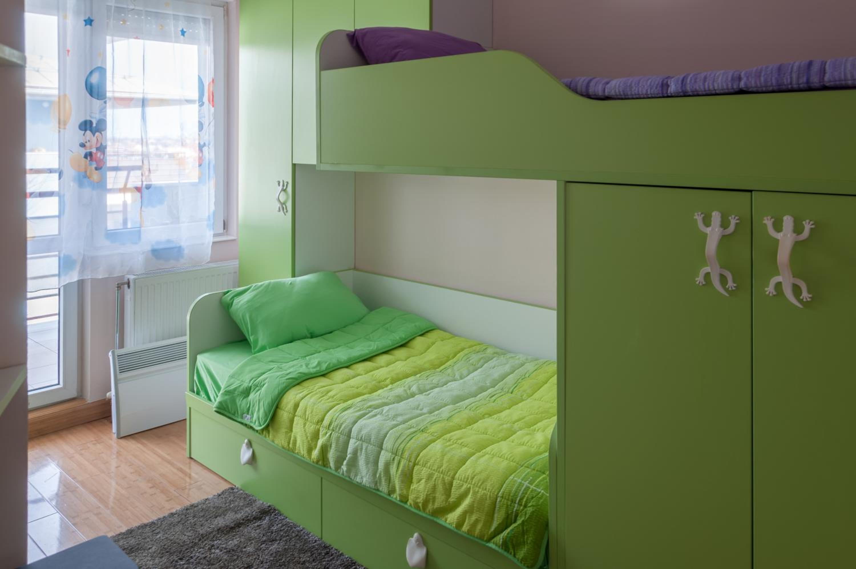 Modern and bright apartment in Ruma view 4