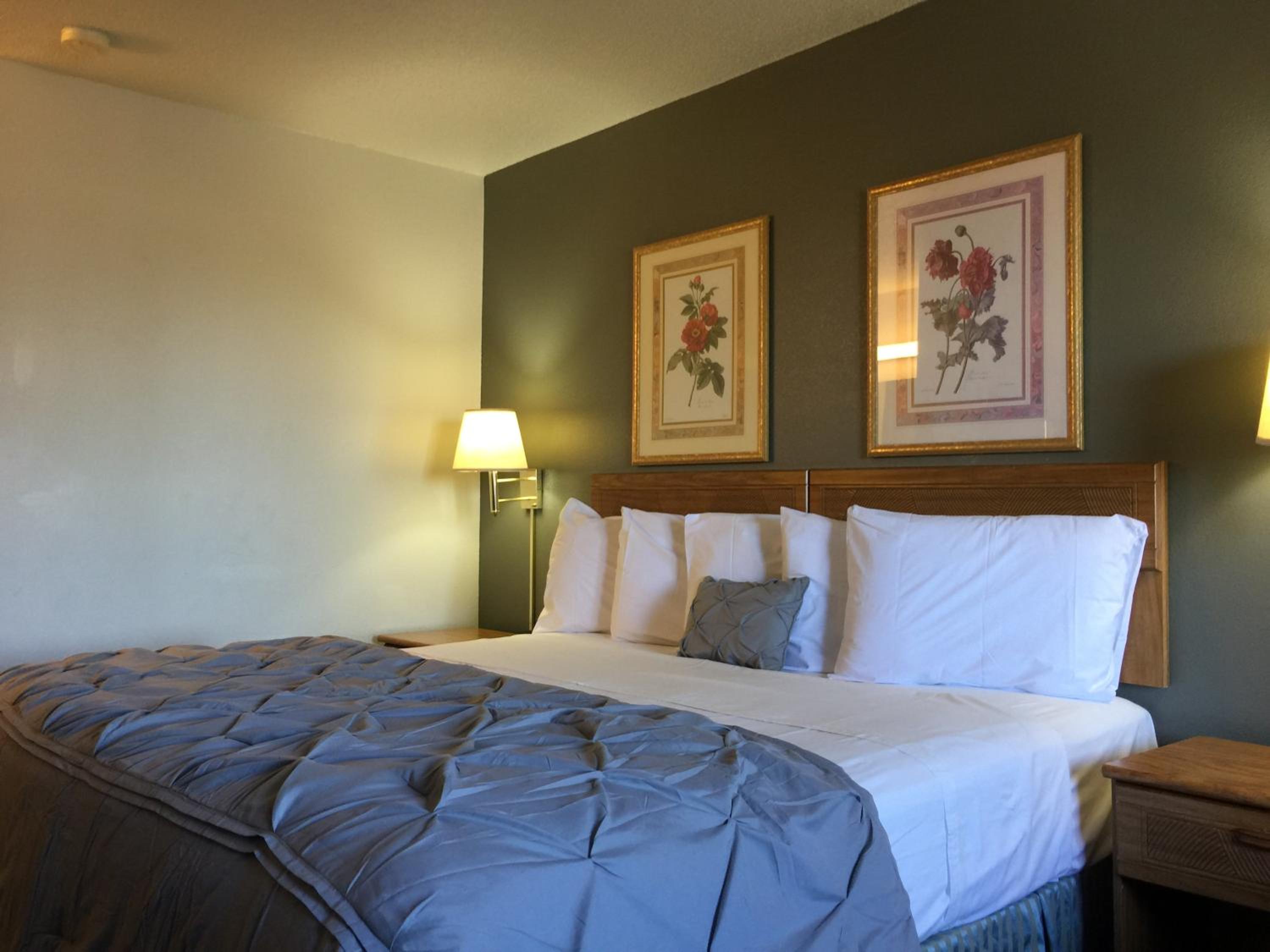 Amerihost Inn  Suites Fulton - Property Image 11
