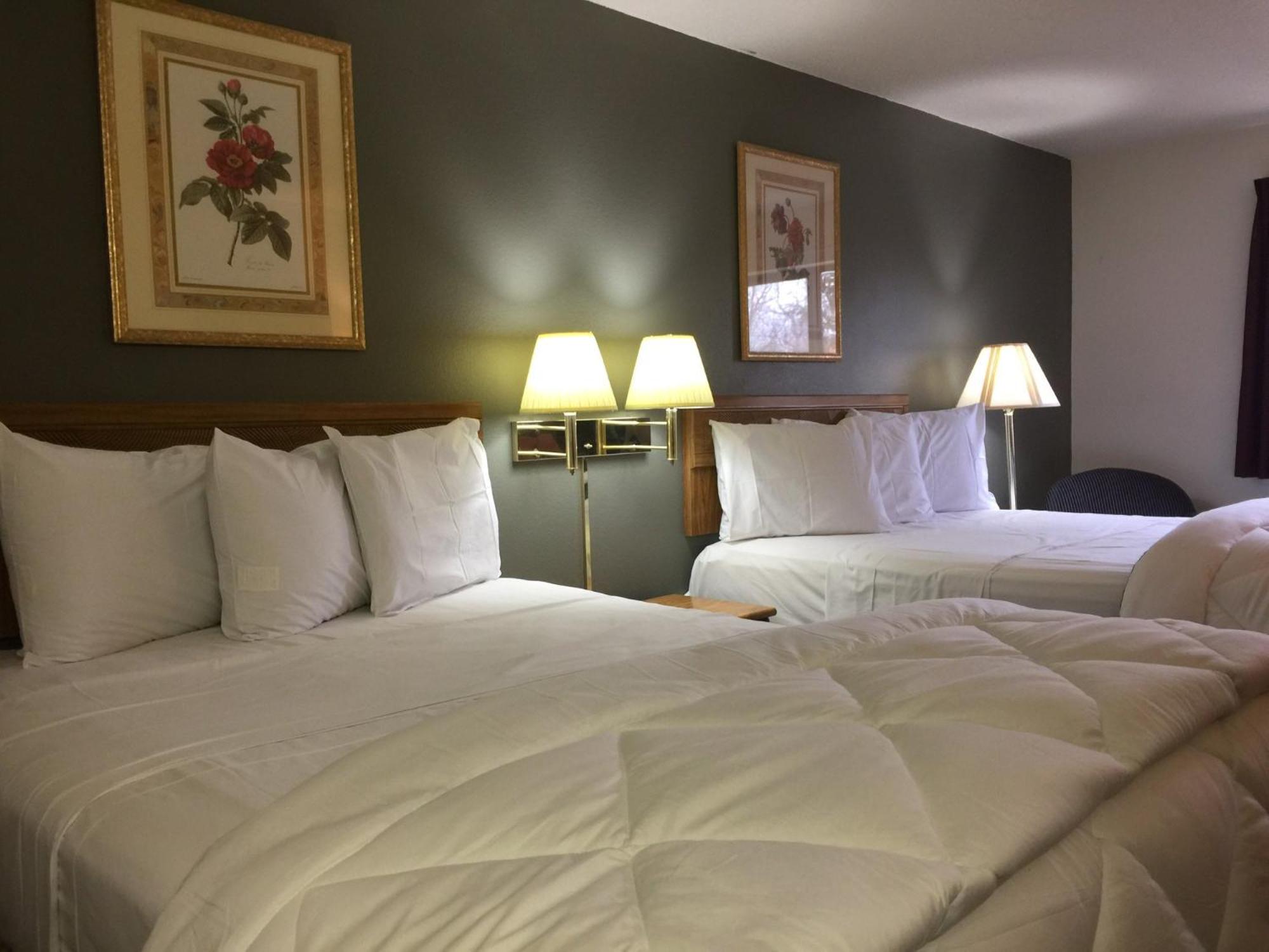 Jefferson City Vacations - Amerihost Inn  Suites Fulton - Property Image 3