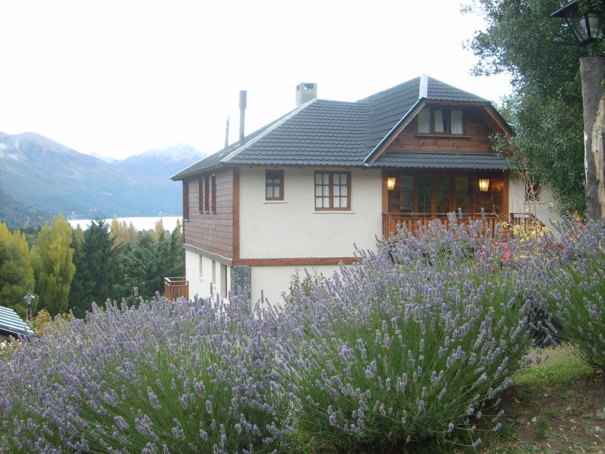 Arelauquen Bungalows & Suites