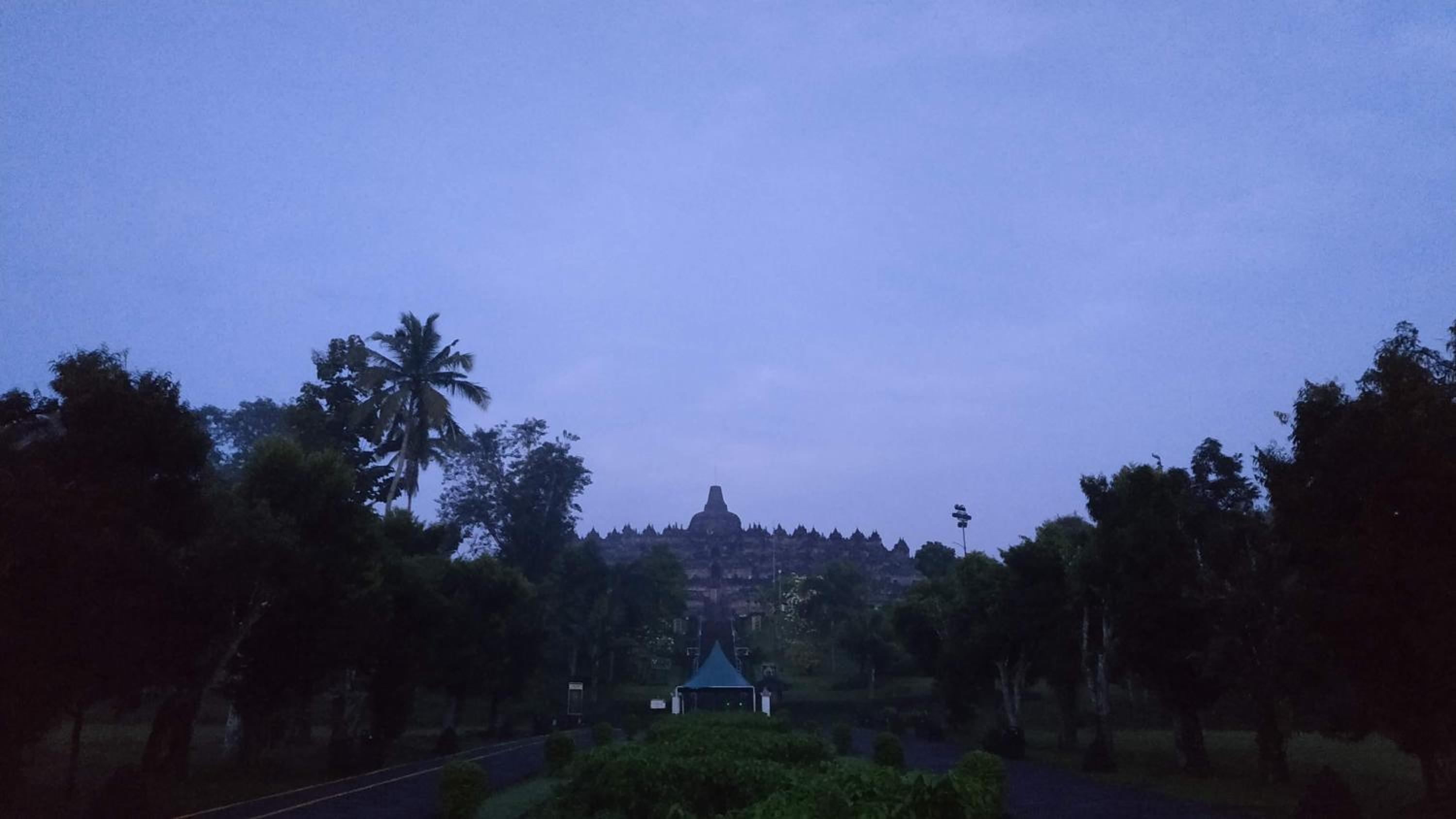 Genthong Homestay view 4
