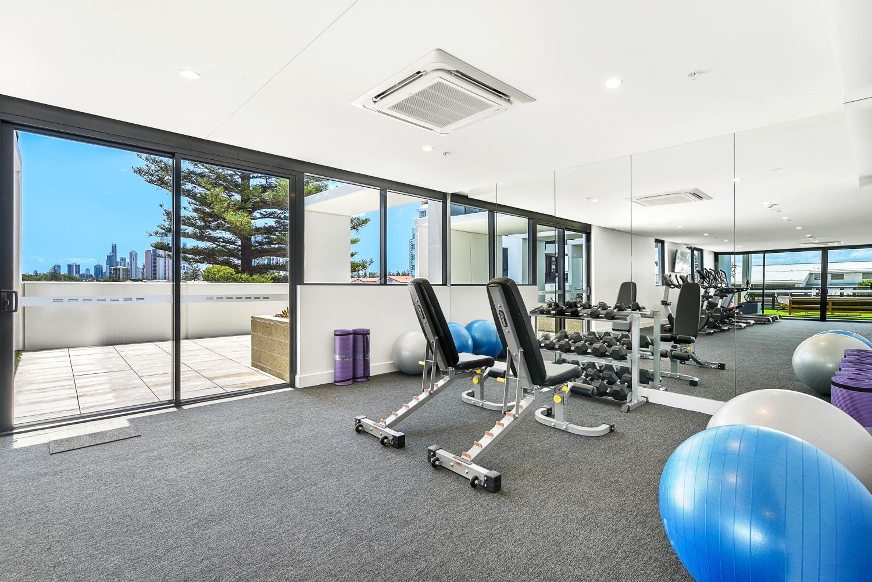 Qube Broadbeach Ocean View Apartments