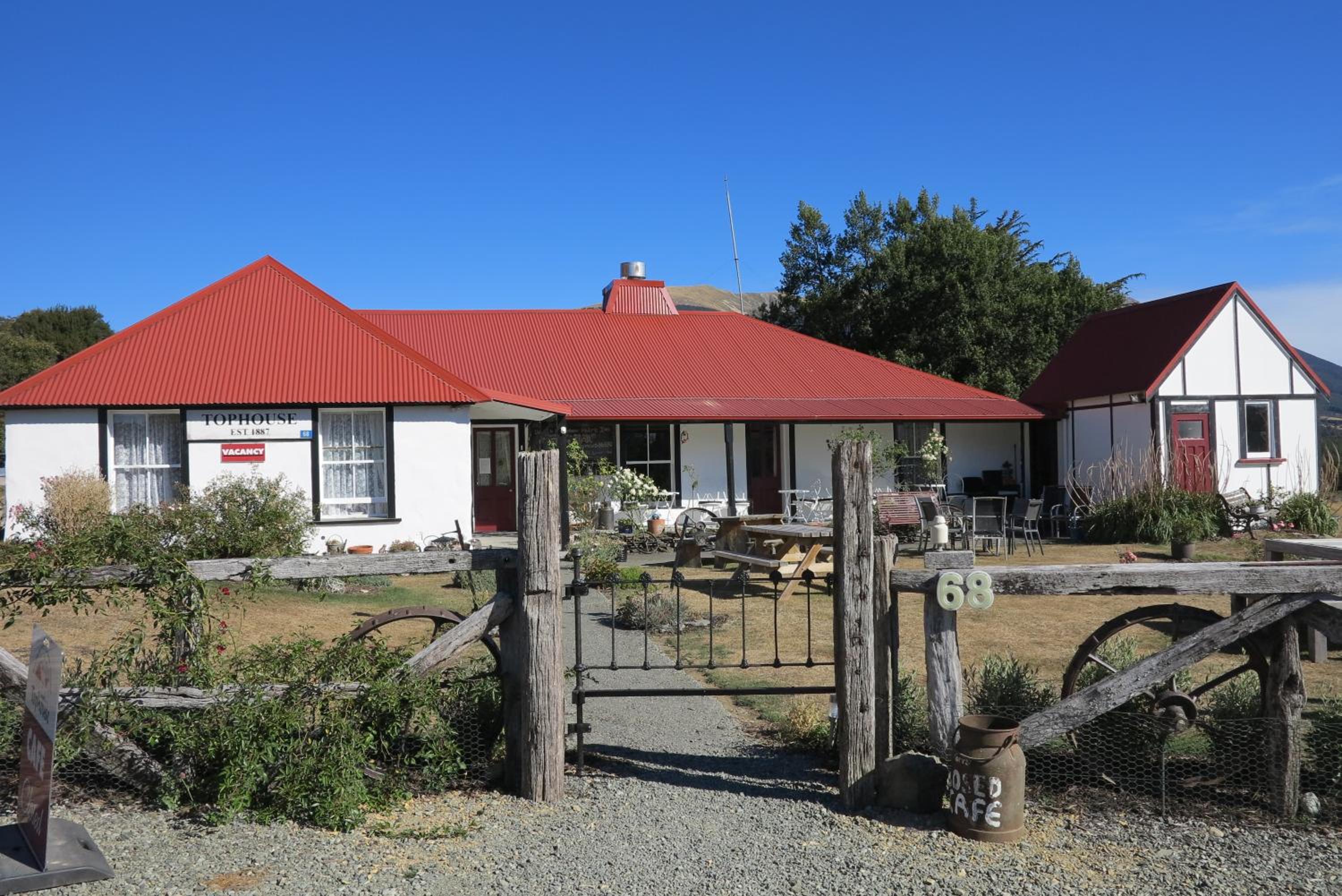 Tophouse Mountainview Cottages