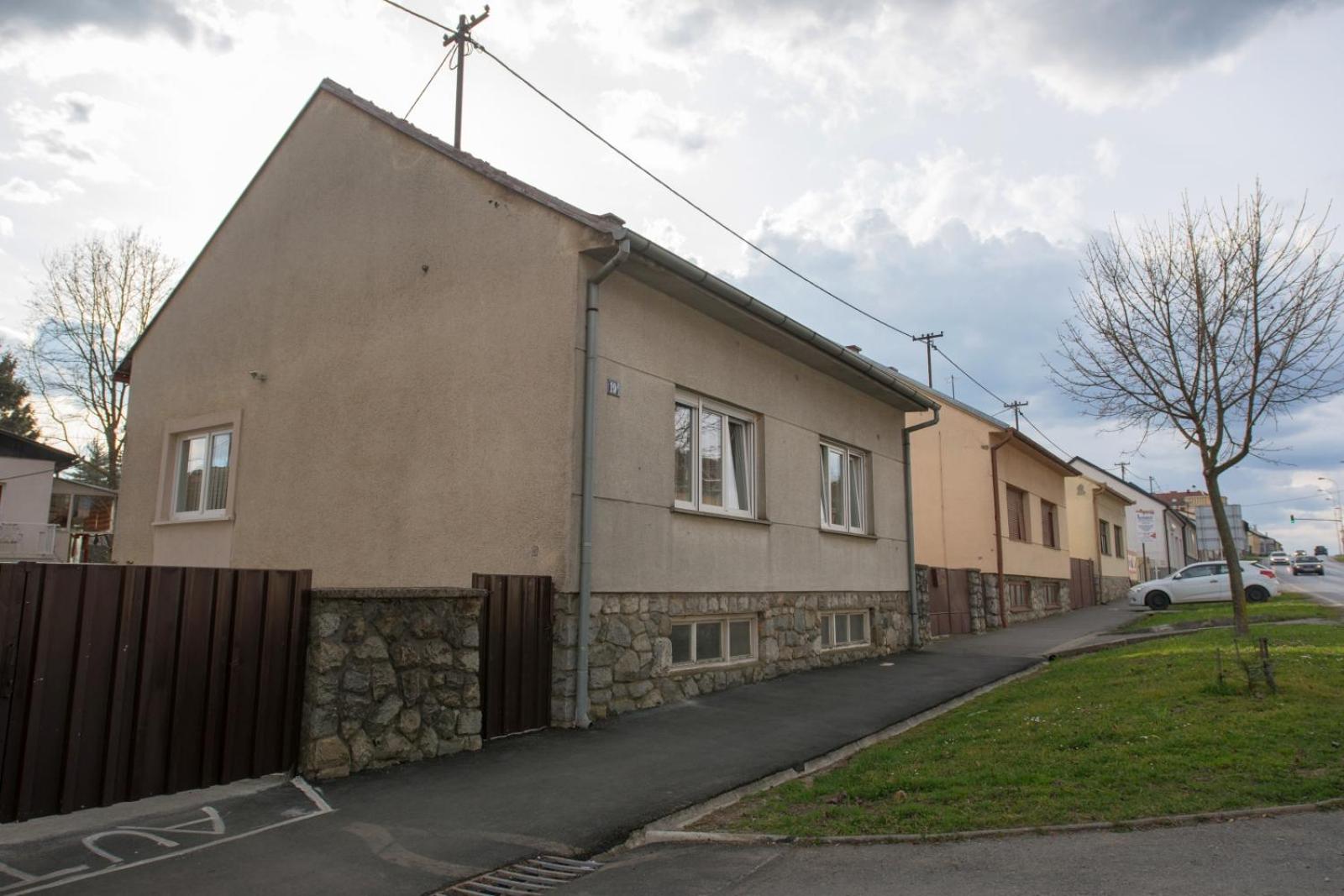 Hotel House of Tea - Image 1