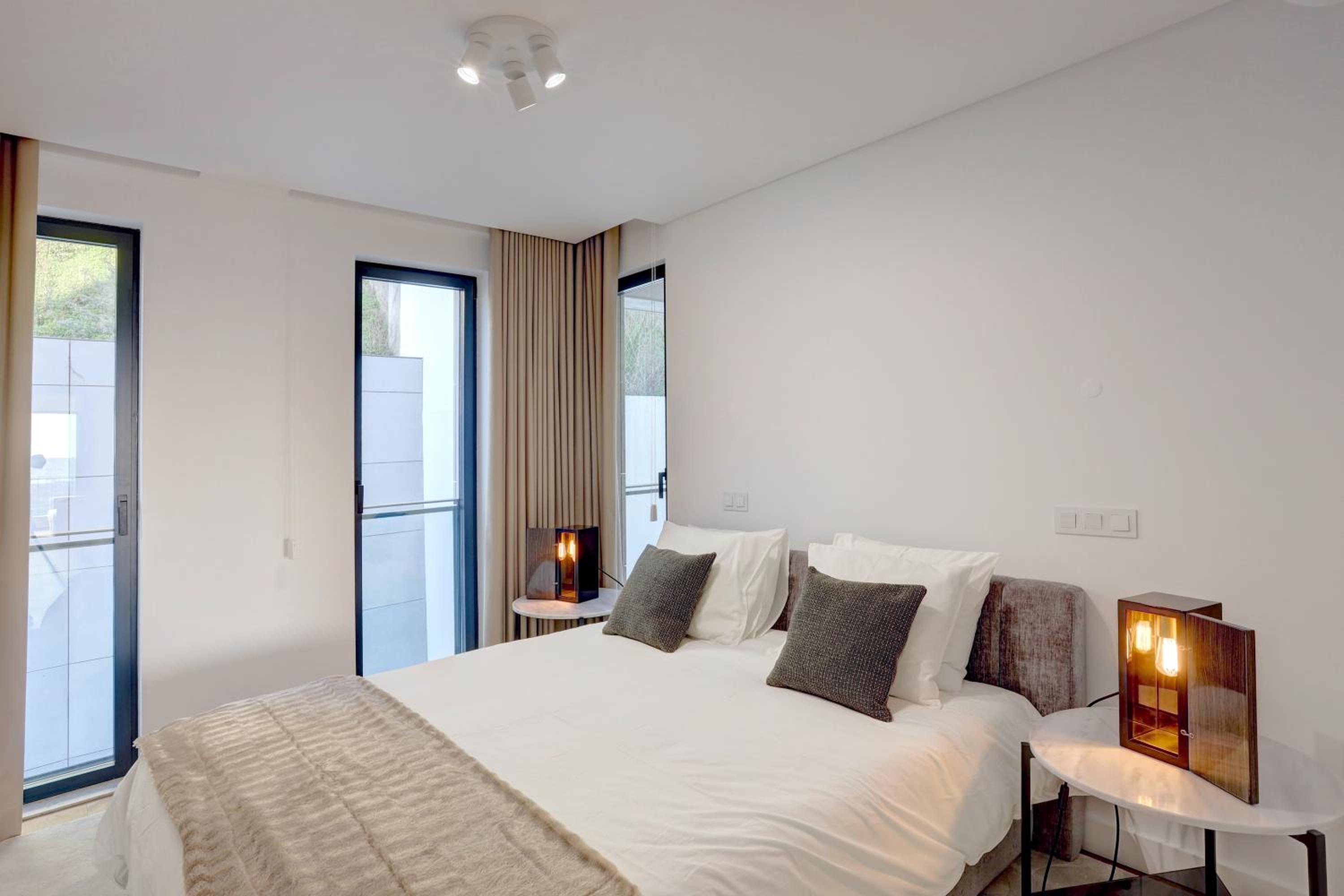Luxury Graça Apartment The Most Amazing View of Lisbon view 4