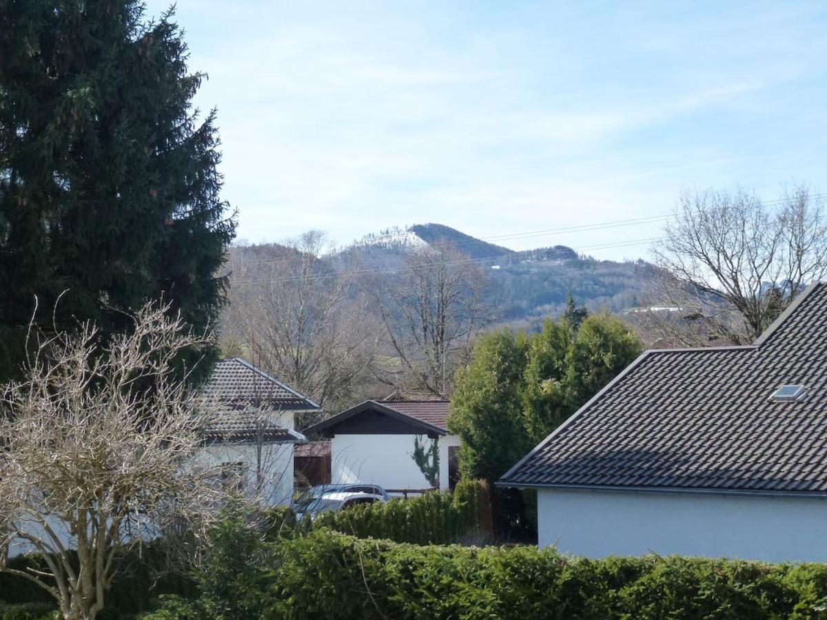 Bergblick und See view 5
