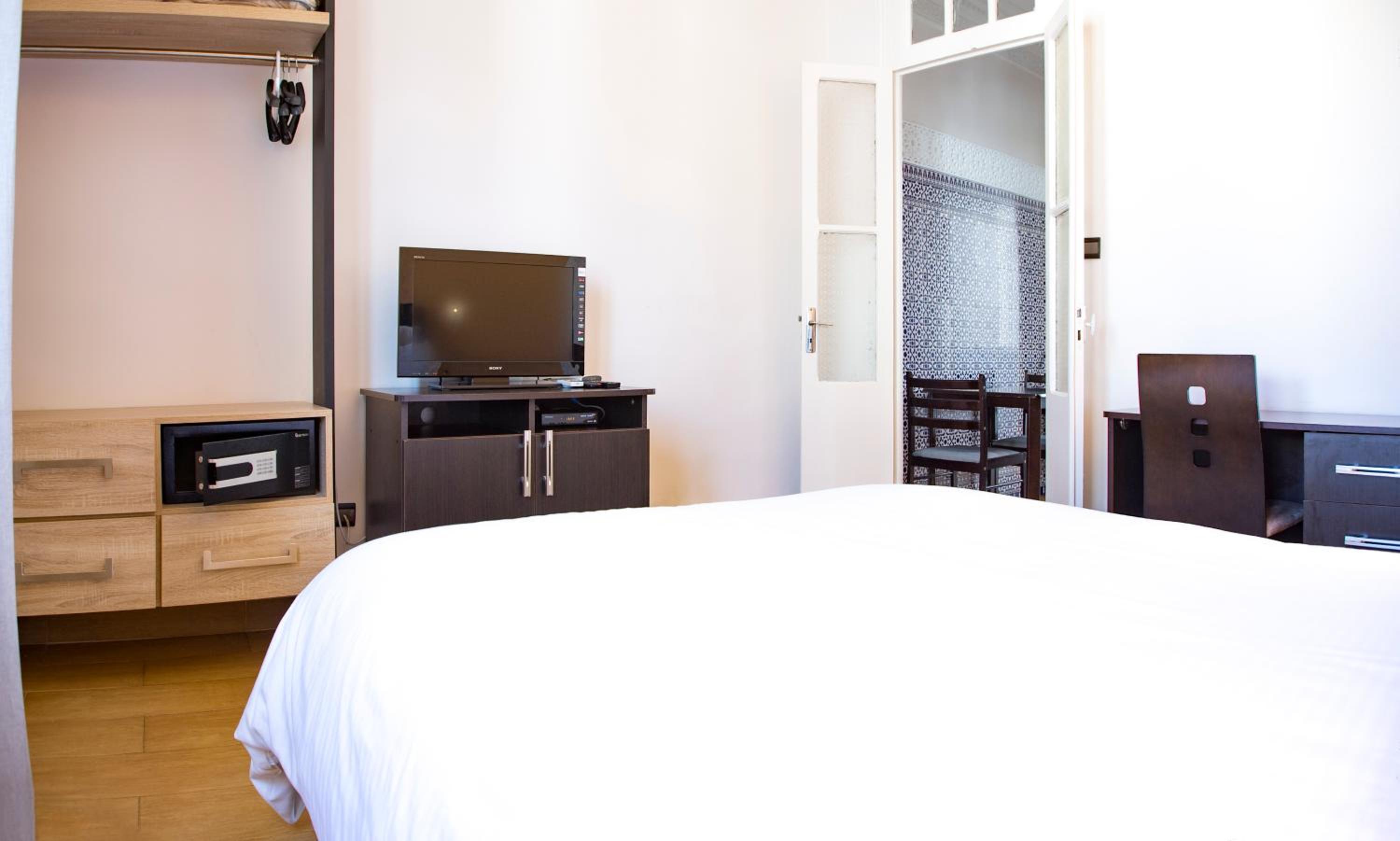 hotel room