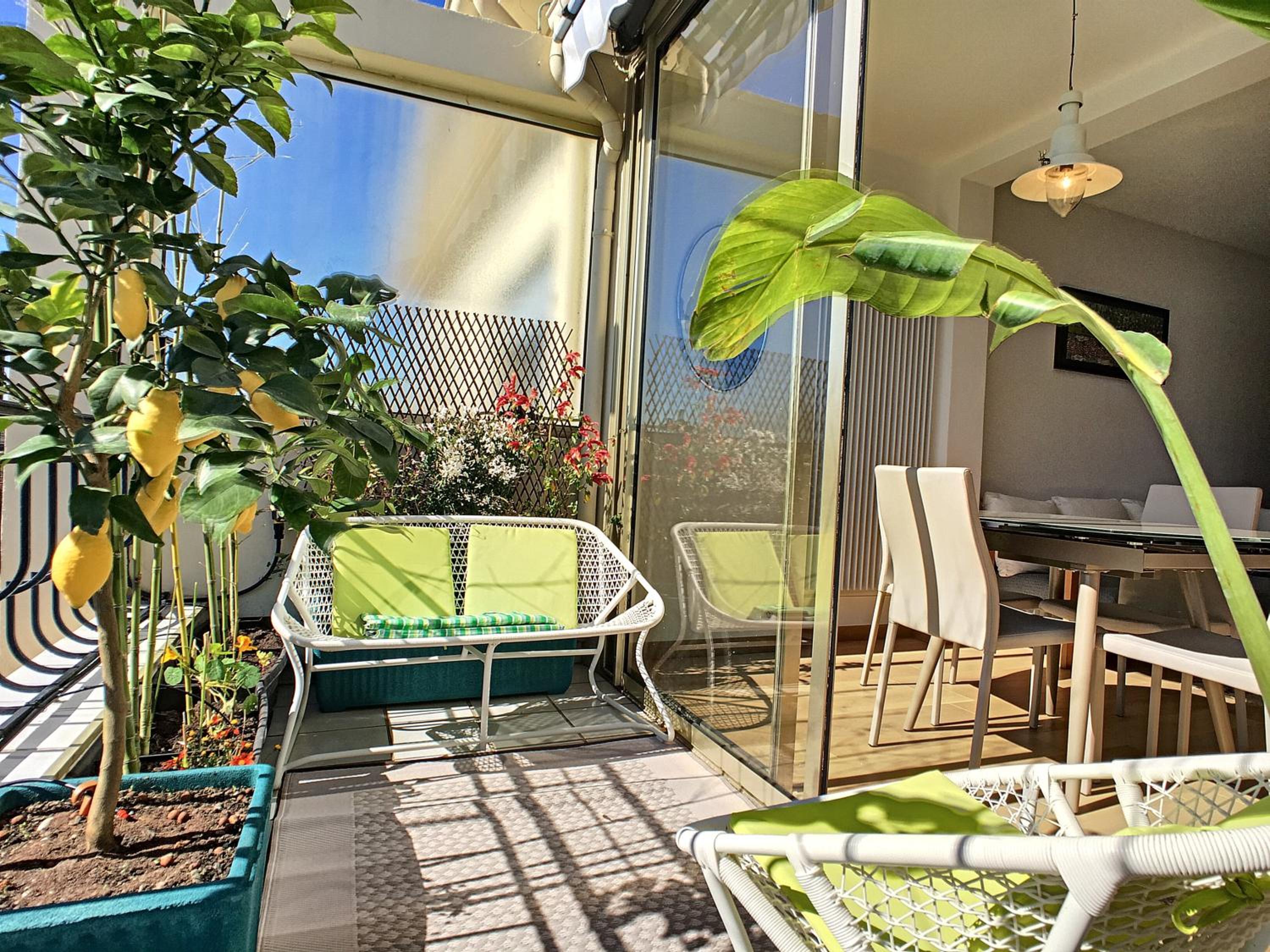 Nestor&Jeeves - TOUCAN DUPLEX TERRACE - Hyper center - Top floor photo 2