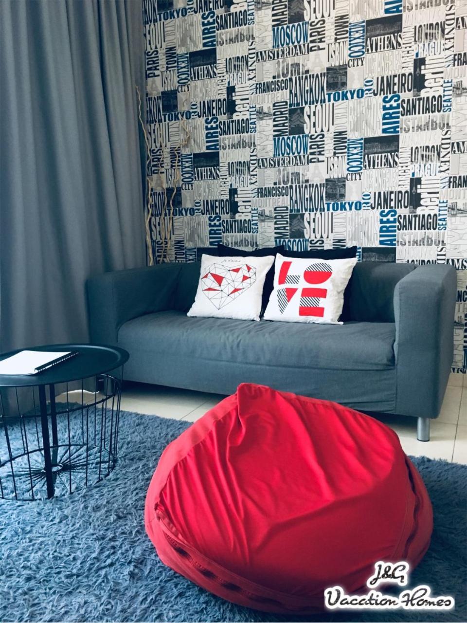 CityLife by J&G - FREE WiFi & Netflix view 2