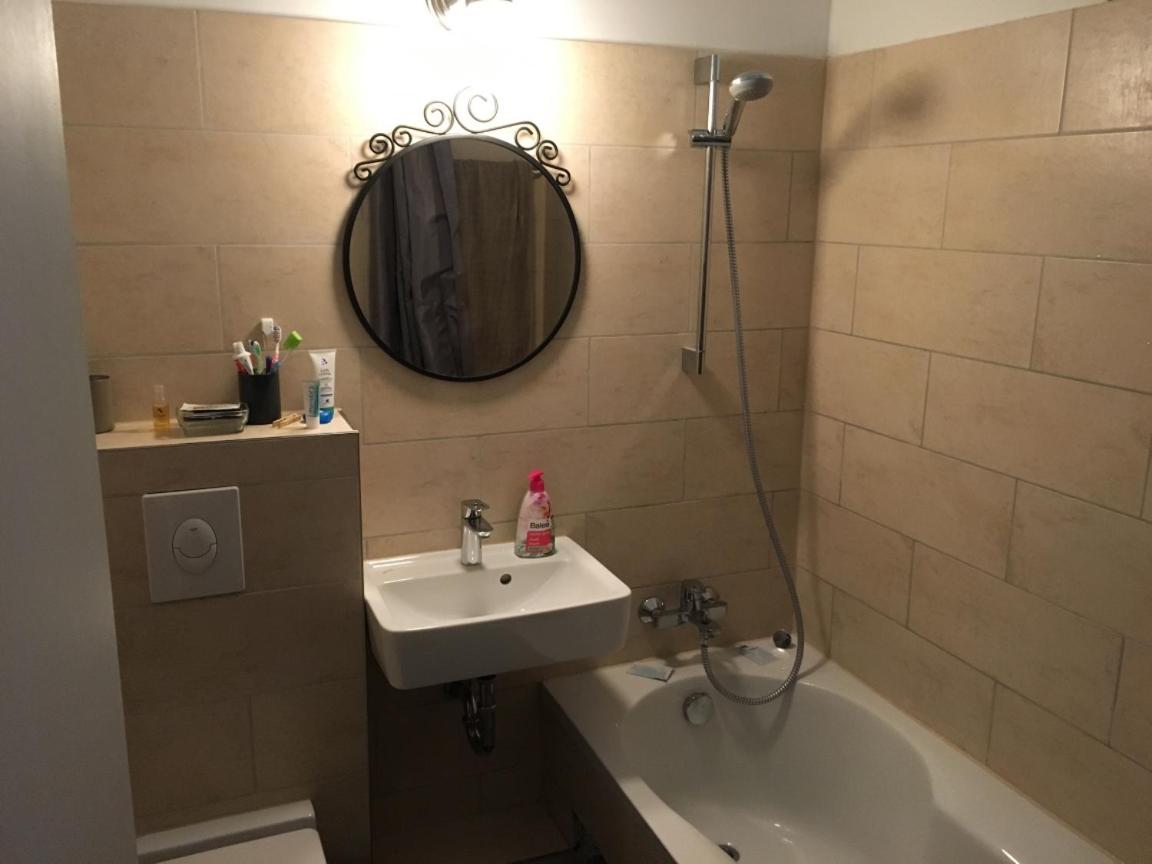 Cosy flat in trendy Sprengelkiez (legal)