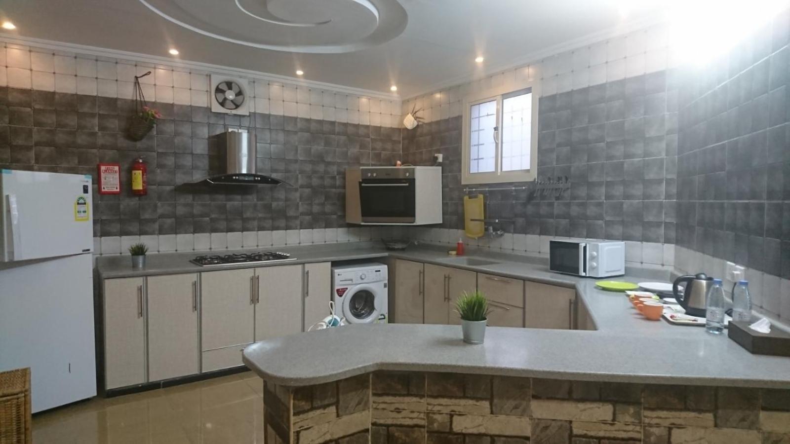 Al Dana Plaza Villas