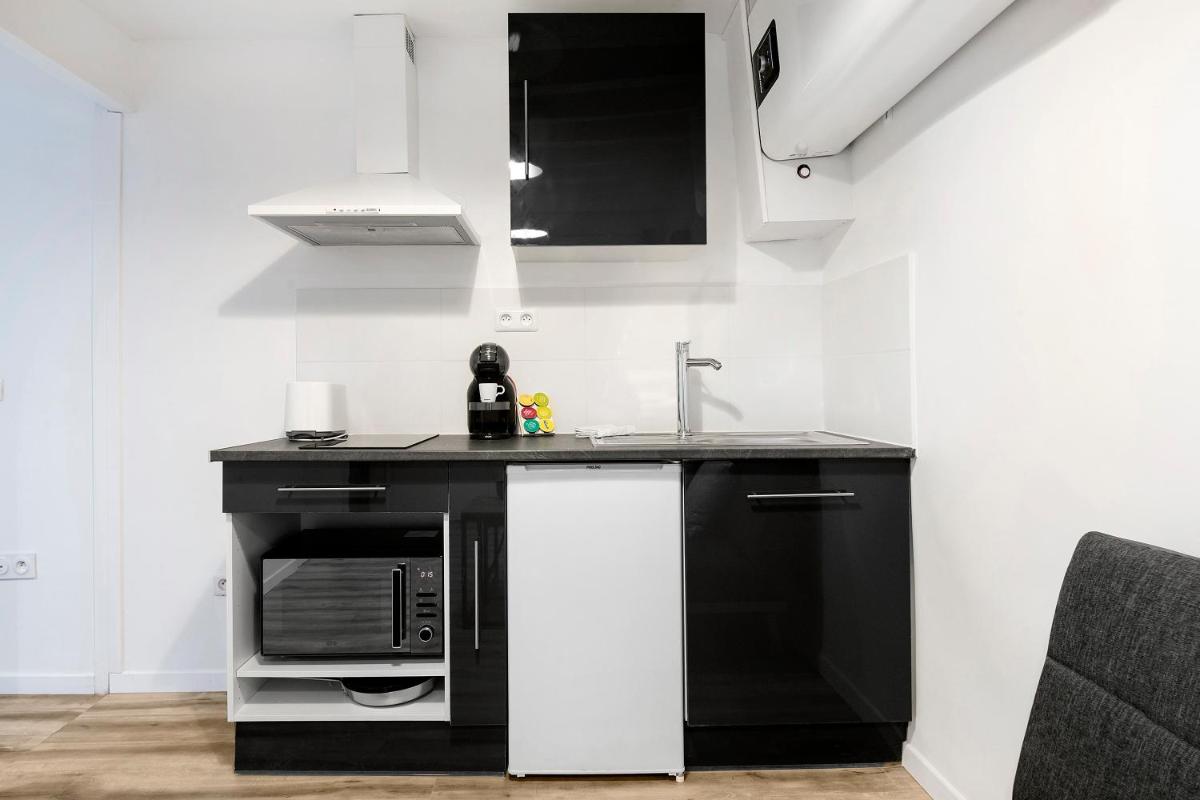 Refurbished Central Paris Flat by GuestReady