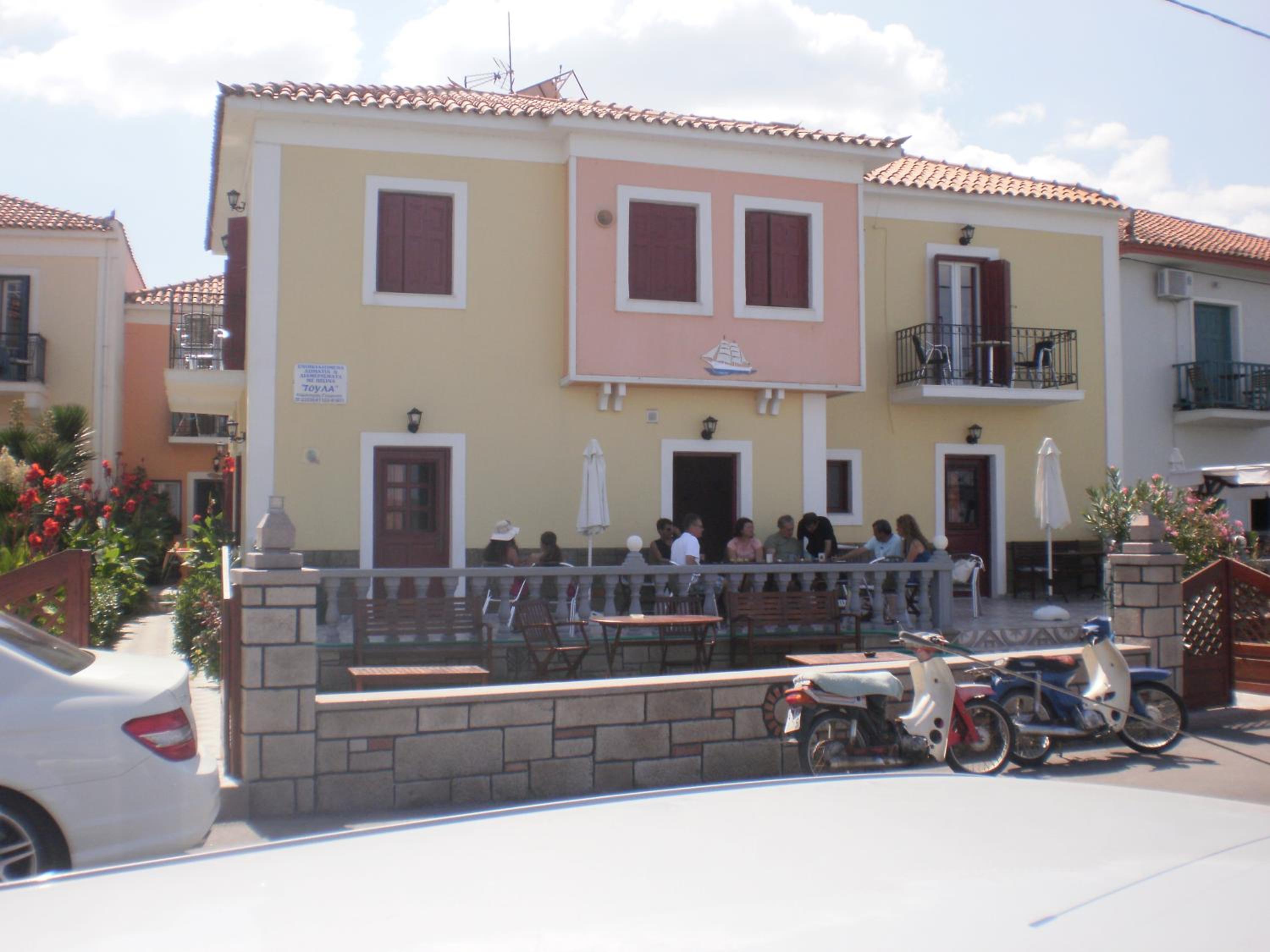 Apartment Toula