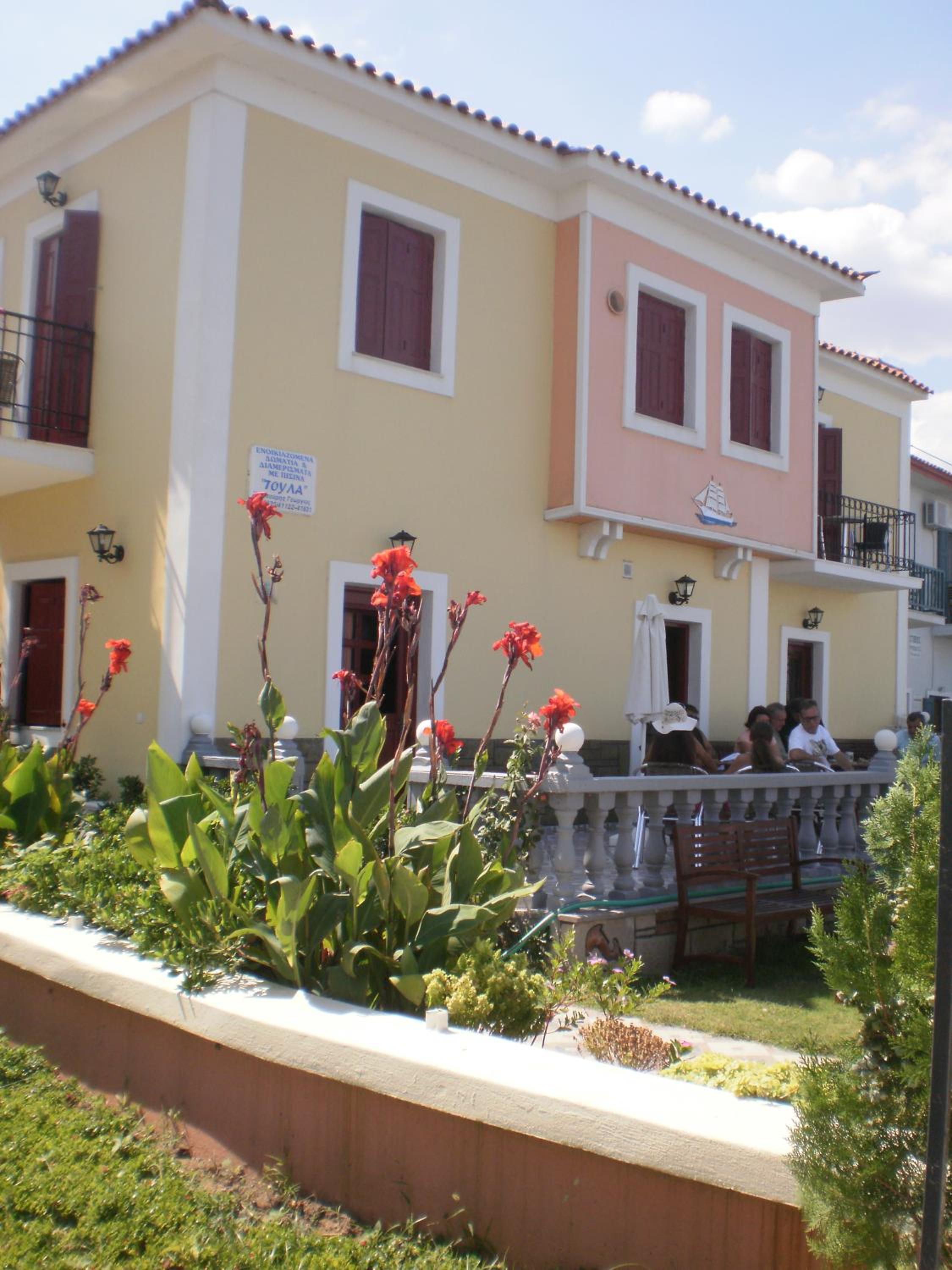 Apartment Toula