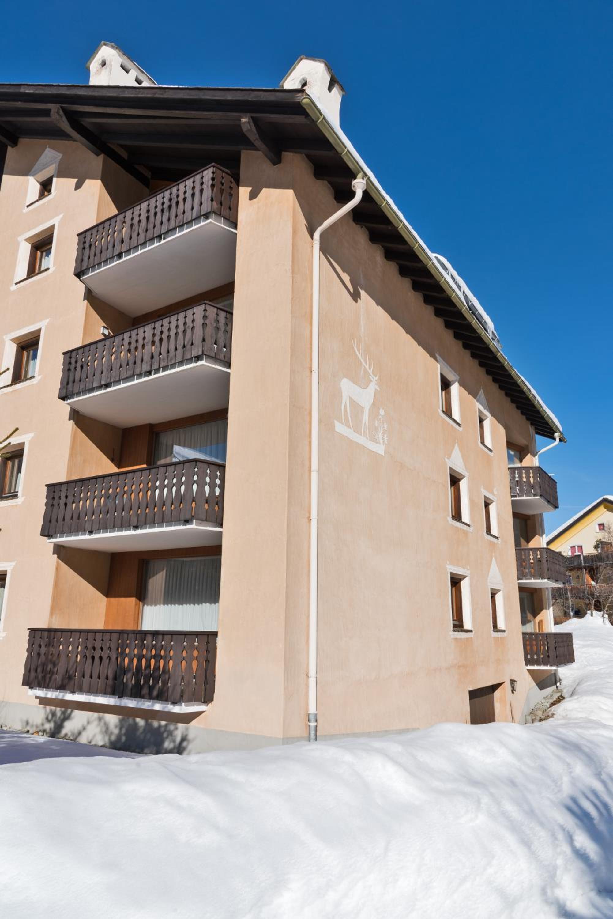 Chesa Valluna - La Punt-Chamues-ch view 3