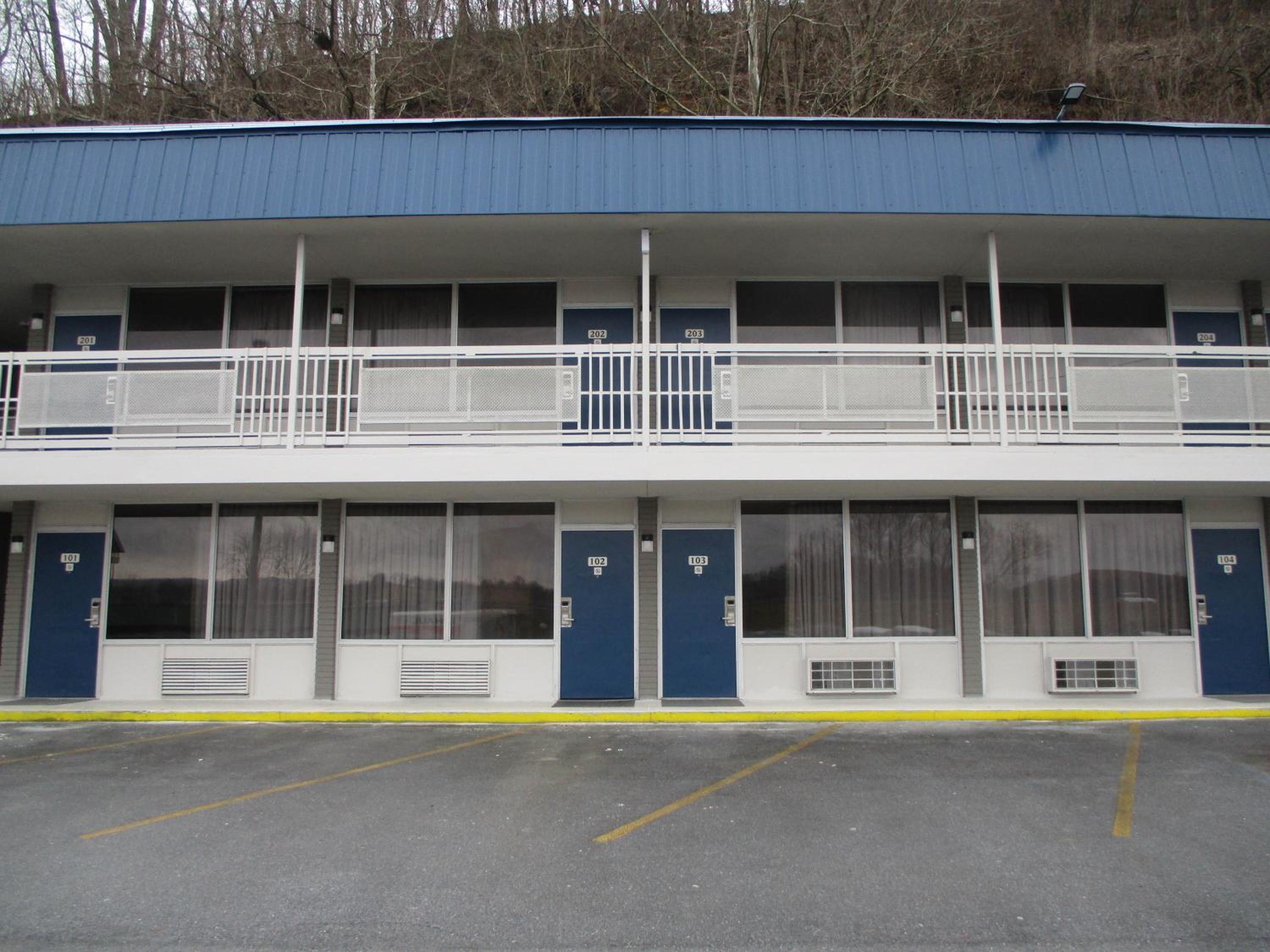 Motel 6-Chilhowie, VA - Property Image 34