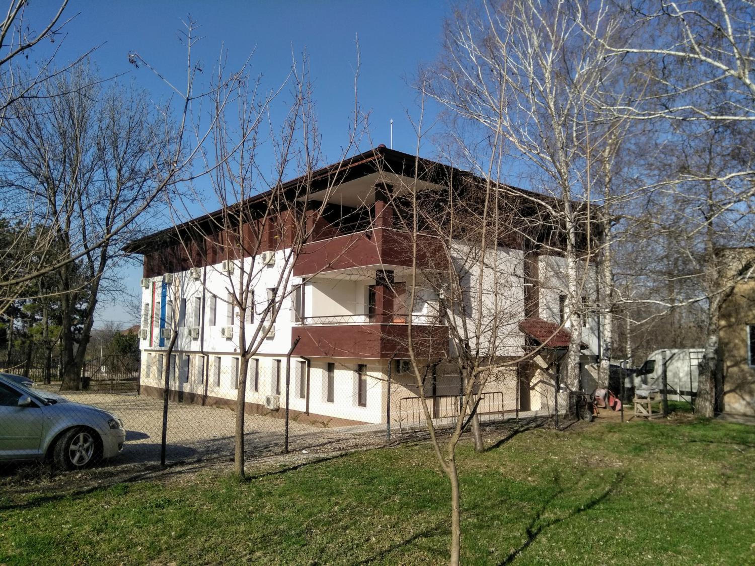 Photo 6