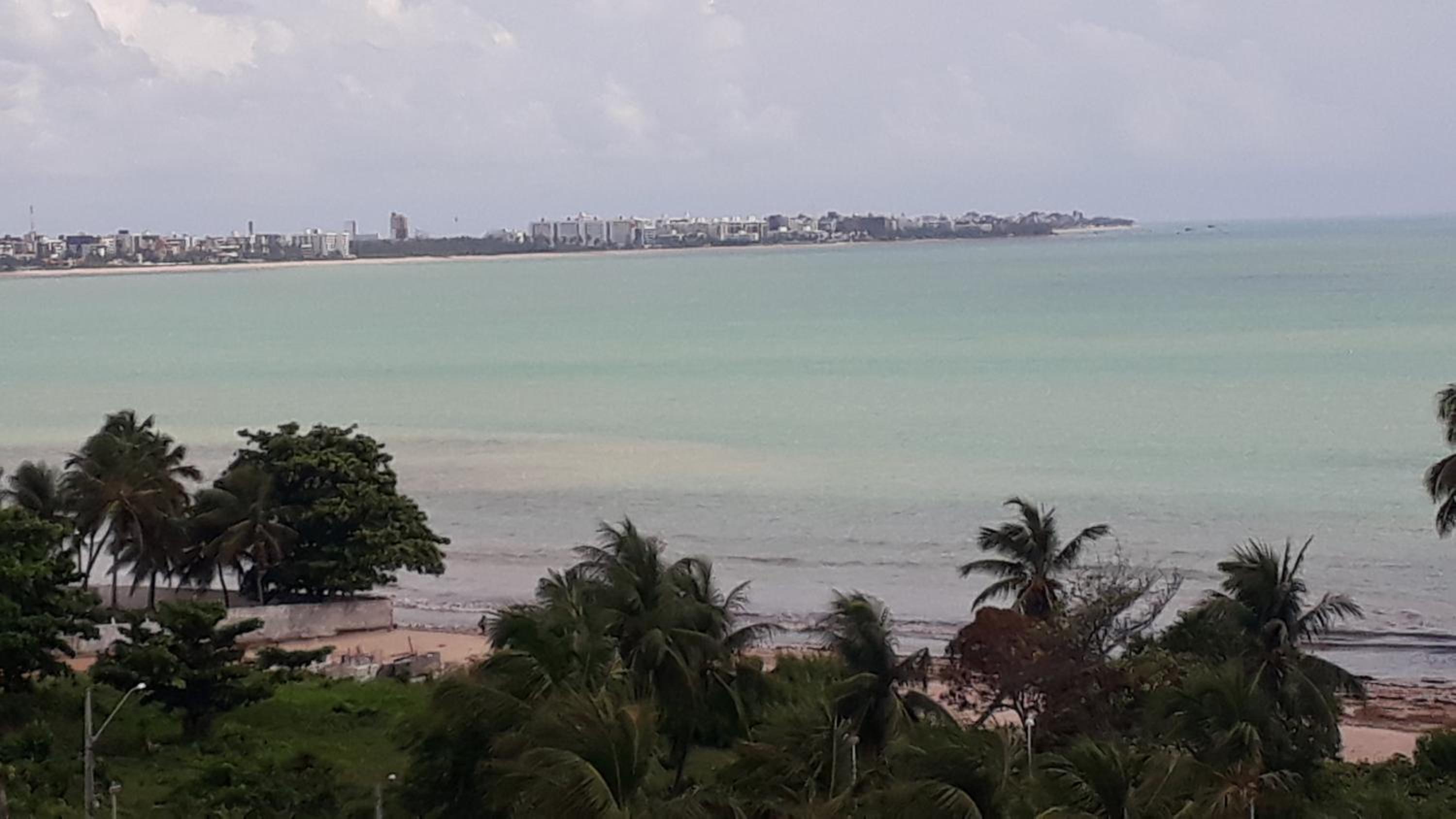 Flat praia Bessa conforto localização e seguro